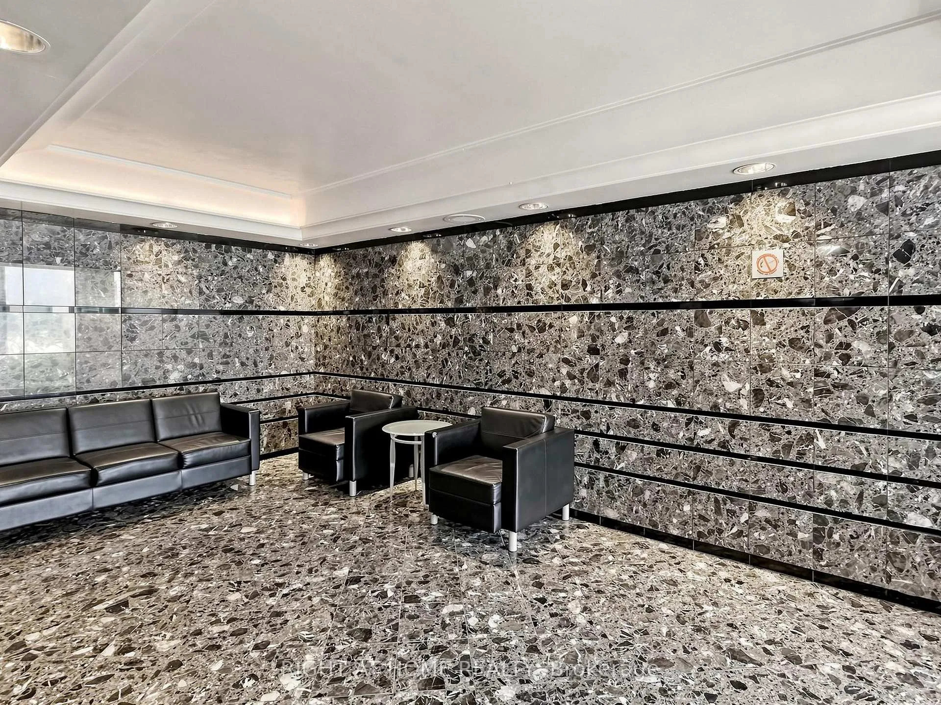 Photo 5 of Unit Ph6, 4725 Sheppard Avenue E, Scarborough, Agincourt South-Malvern West — HOMEH