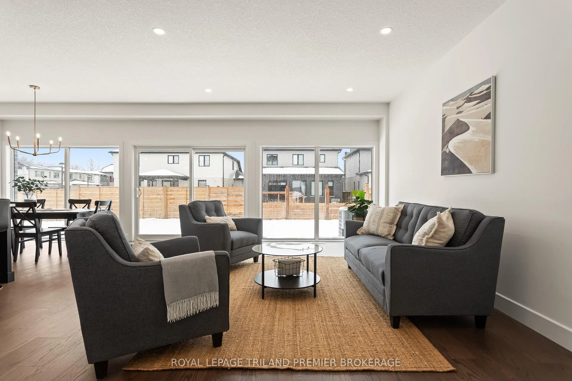 Photo 6 of 4375 Sagebrush Crescent, London, South V — HOMEH