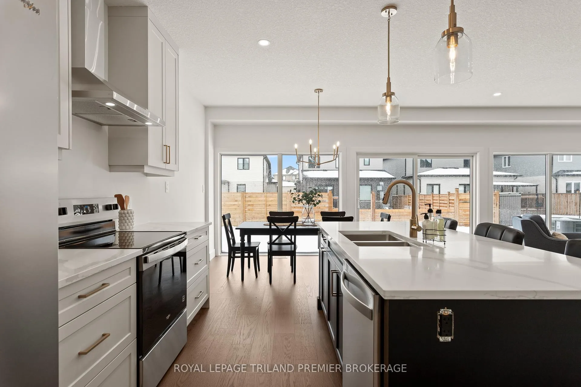 Photo 15 of 4375 Sagebrush Crescent, London, South V — HOMEH