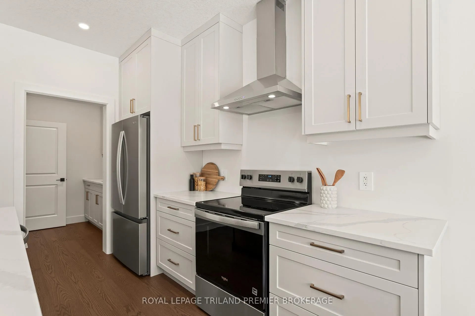 Photo 17 of 4375 Sagebrush Crescent, London, South V — HOMEH