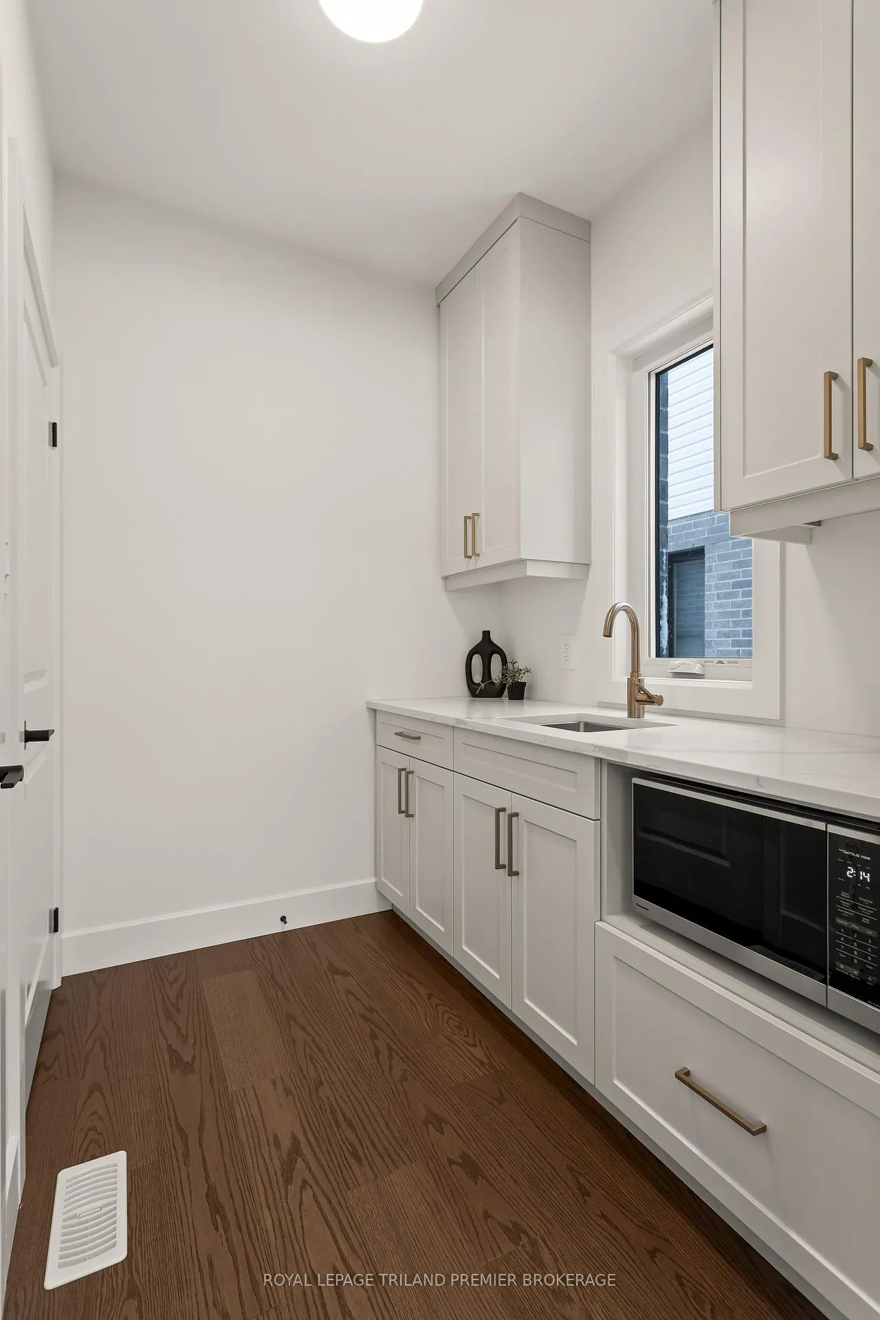 Photo 18 of 4375 Sagebrush Crescent, London, South V — HOMEH
