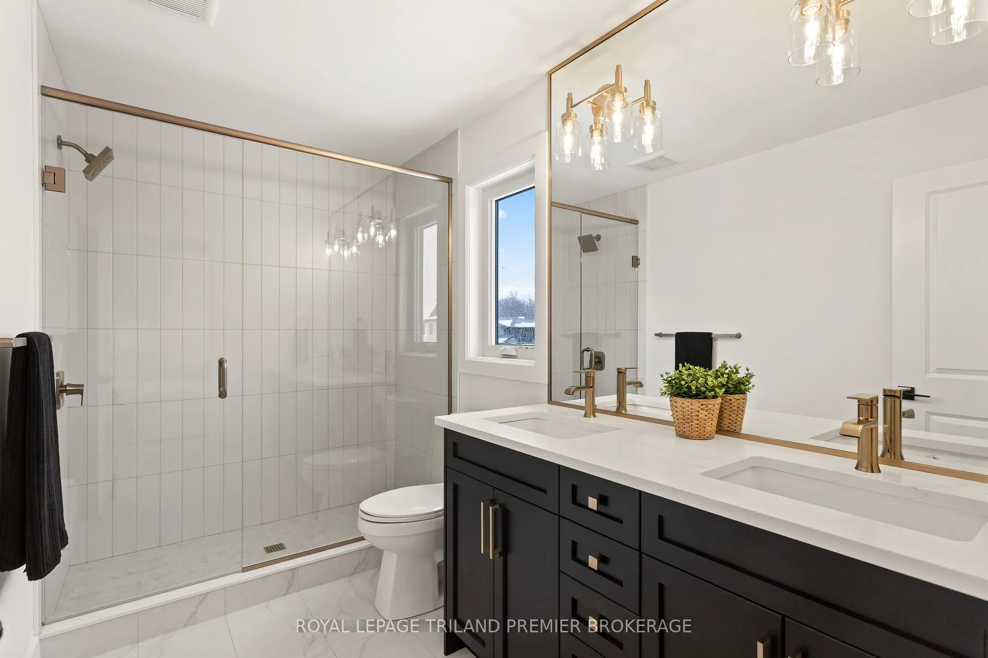 Photo 24 of 4375 Sagebrush Crescent, London, South V — HOMEH