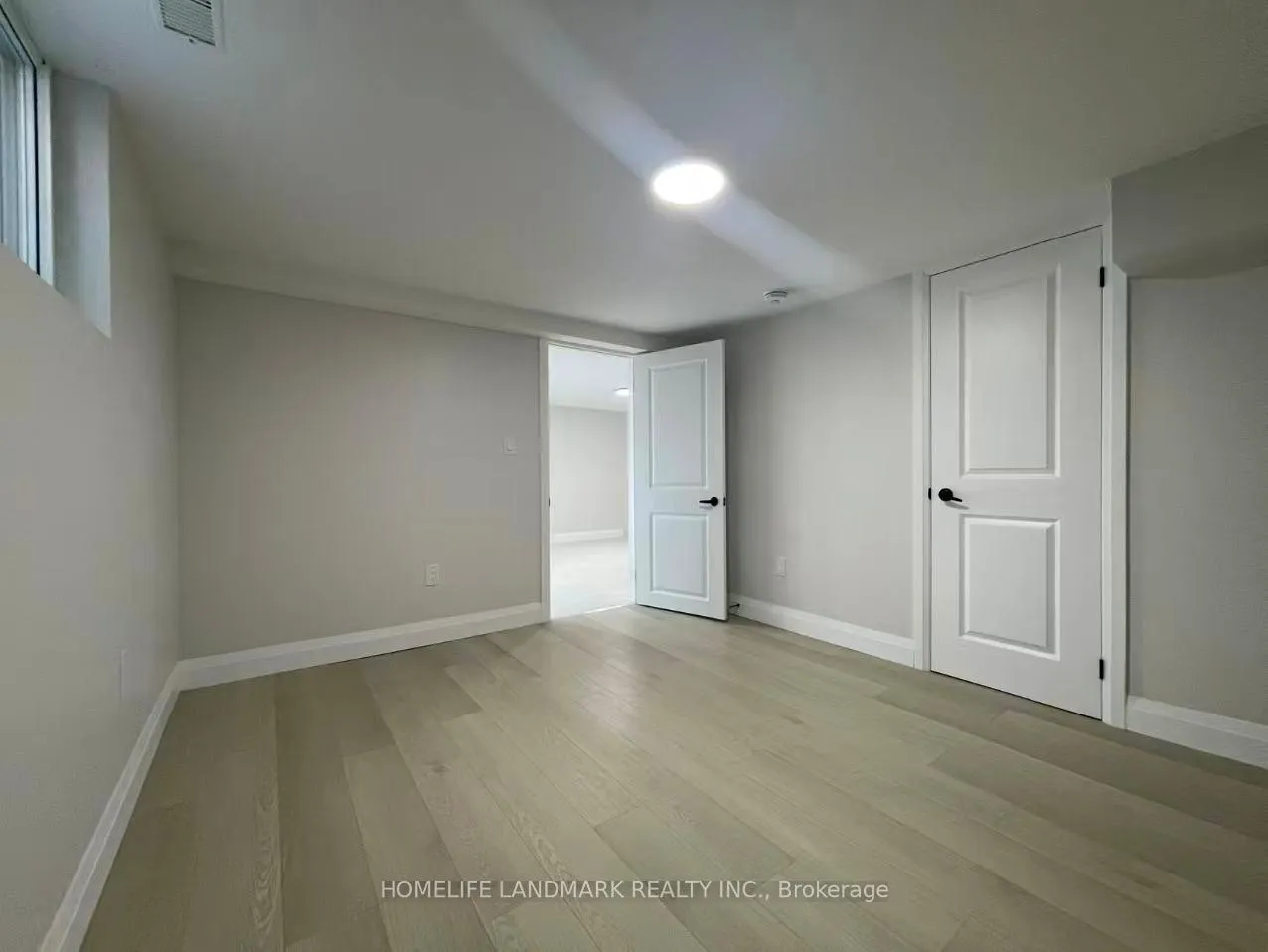 Photo 7 of Unit Unit 4, 17 Rosemeade Avenue, Etobicoke, Stonegate-Queensway — HOMEH