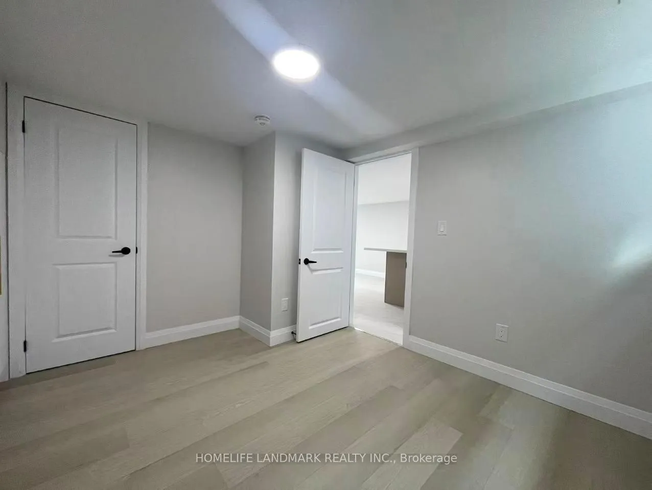 Photo 11 of Unit Unit 4, 17 Rosemeade Avenue, Etobicoke, Stonegate-Queensway — HOMEH