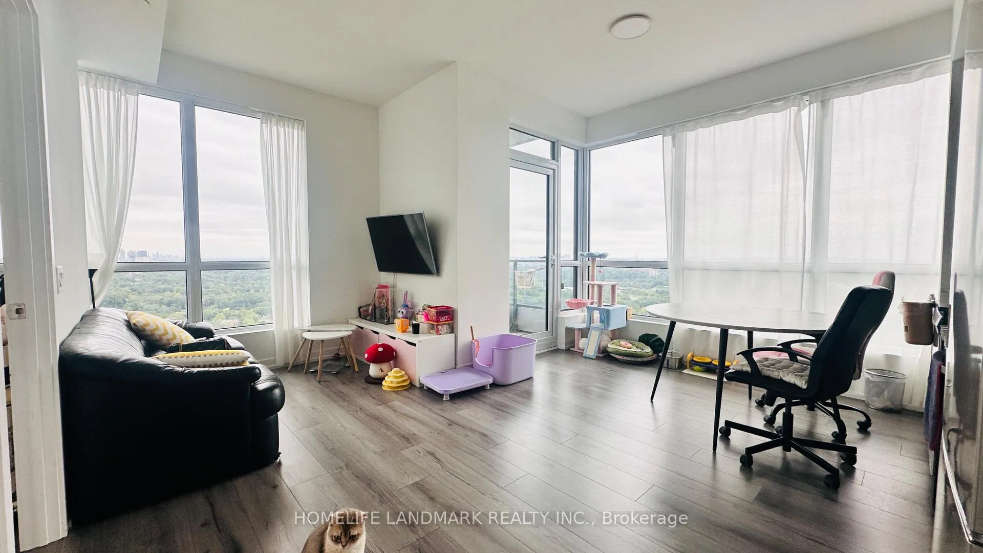 Photo 17 of Unit 3507, 395 Bloor Street E, Toronto, North St. James Town — HOMEH