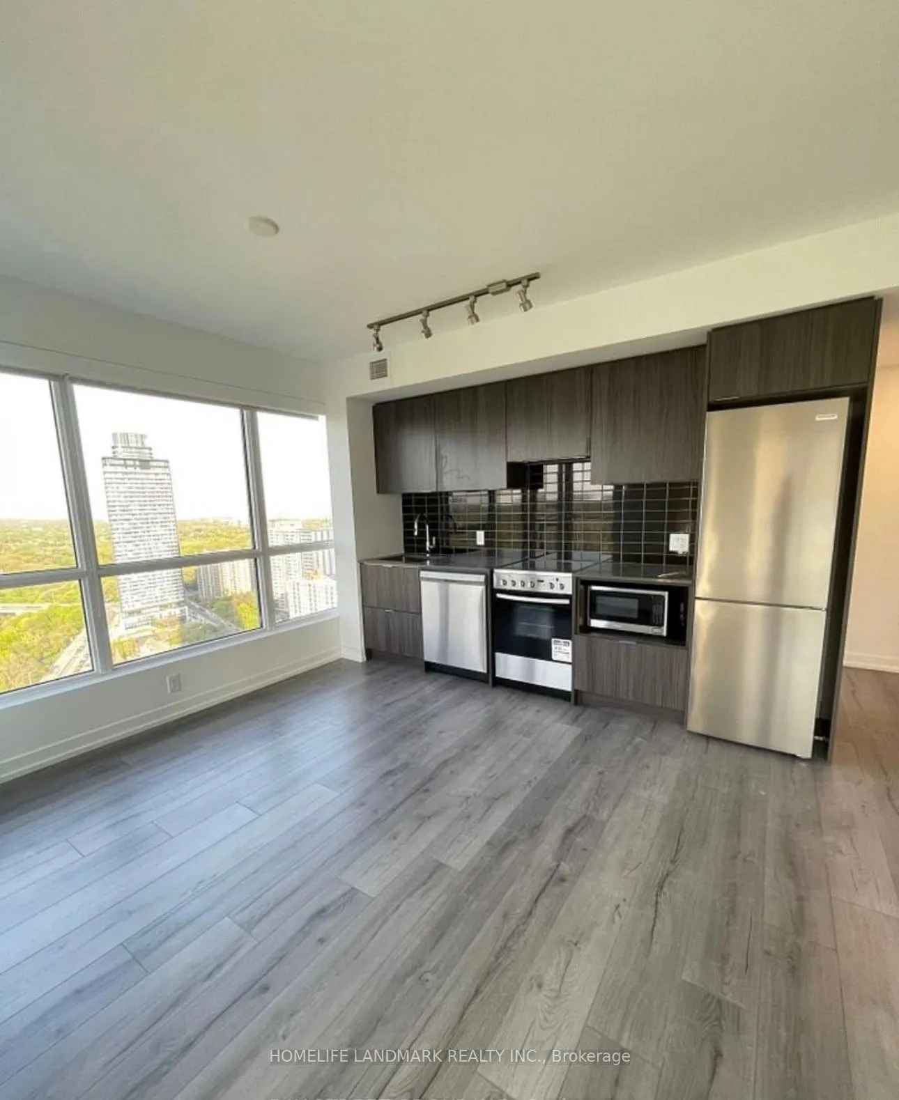 Photo 4 of Unit 3507, 395 Bloor Street E, Toronto, North St. James Town — HOMEH