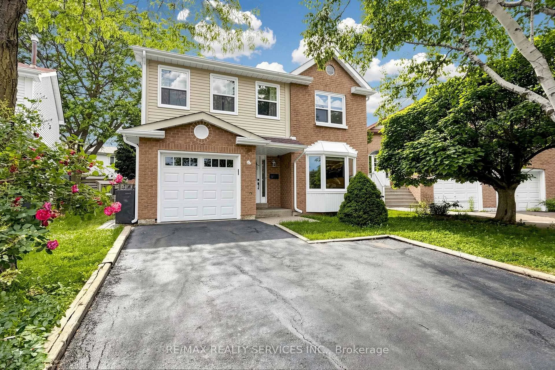 Front of 30 Mcgillivary Crescent