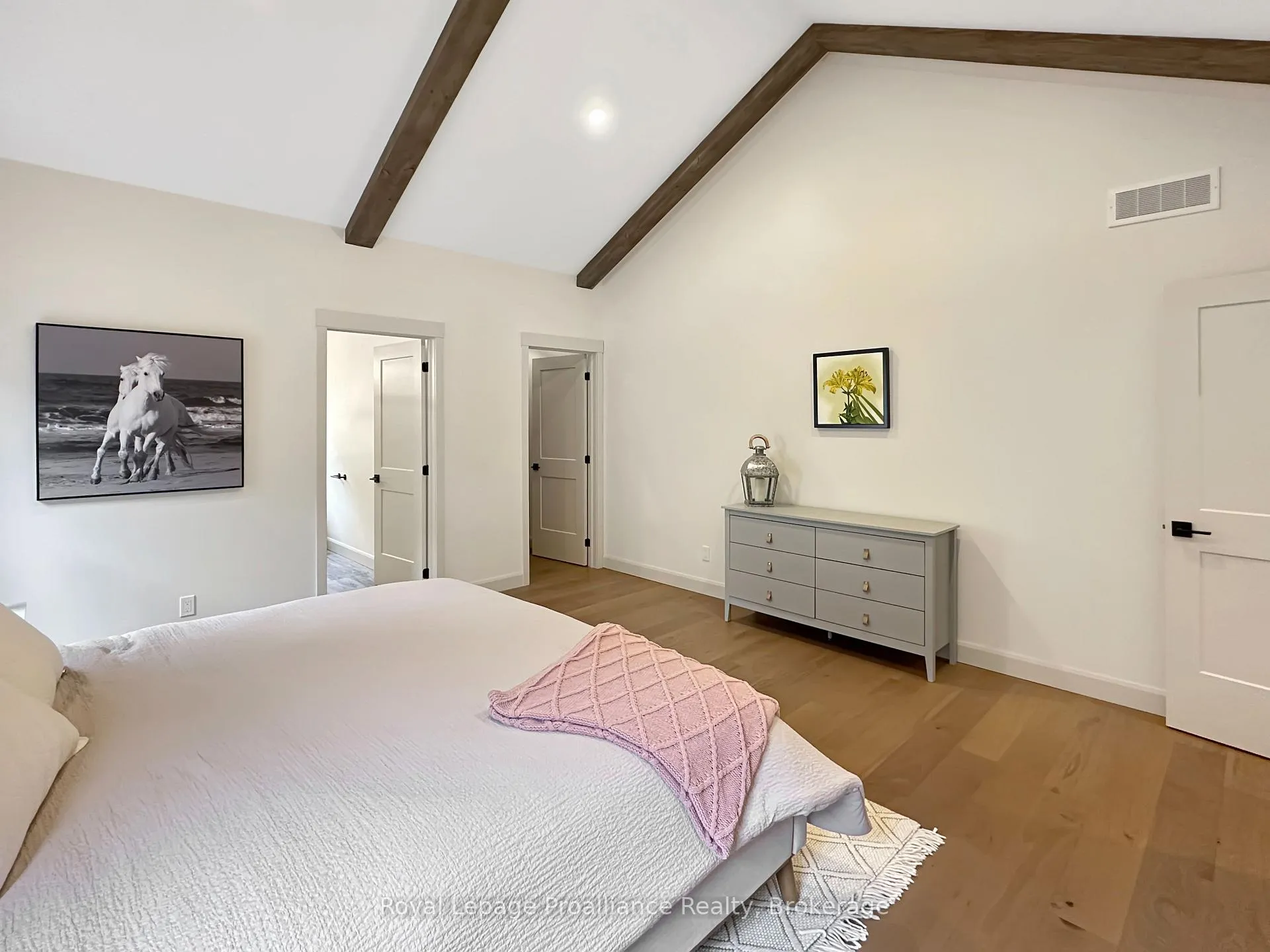 Photo 26 of 37 Deerview Drive, Quinte West, Murray Ward — HOMEH