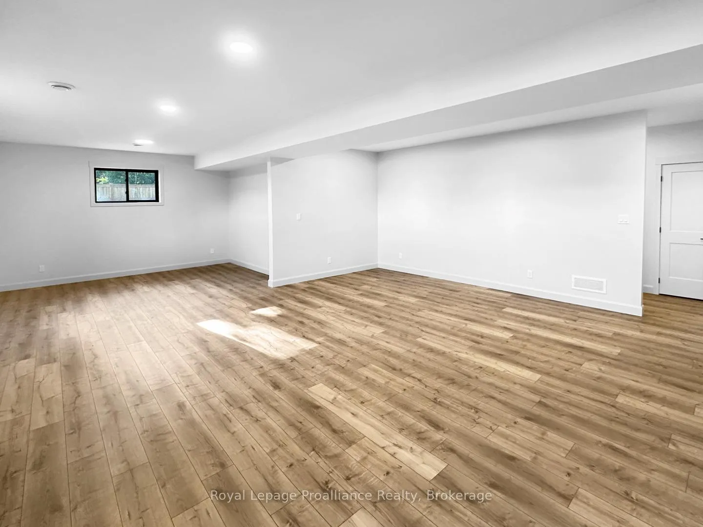 Photo 36 of 37 Deerview Drive, Quinte West, Murray Ward — HOMEH