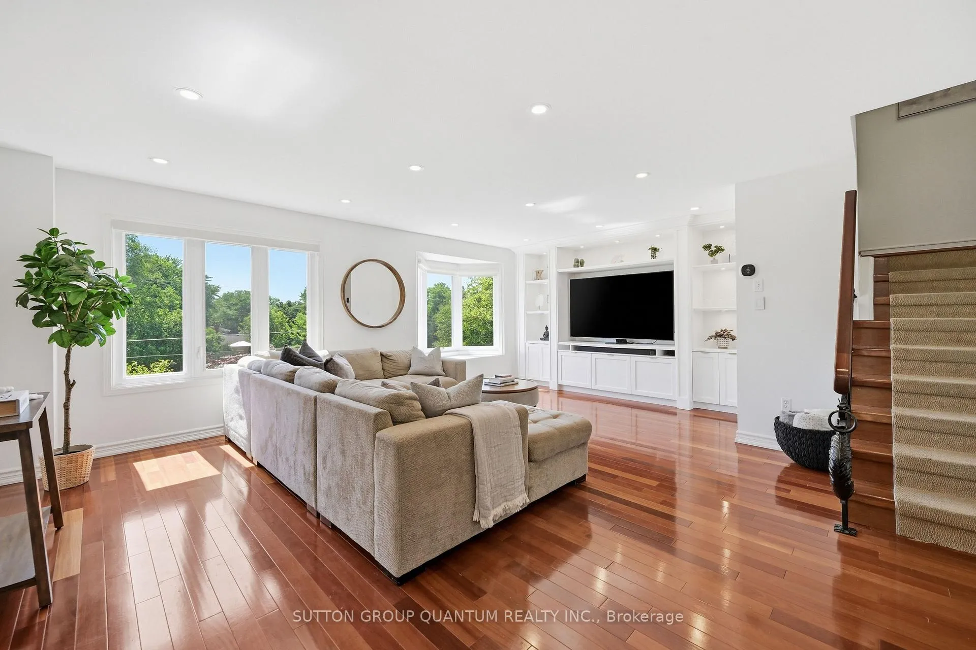 Photo 2 of Unit 15, 5110 Fairview Street, Burlington, Appleby — HOMEH