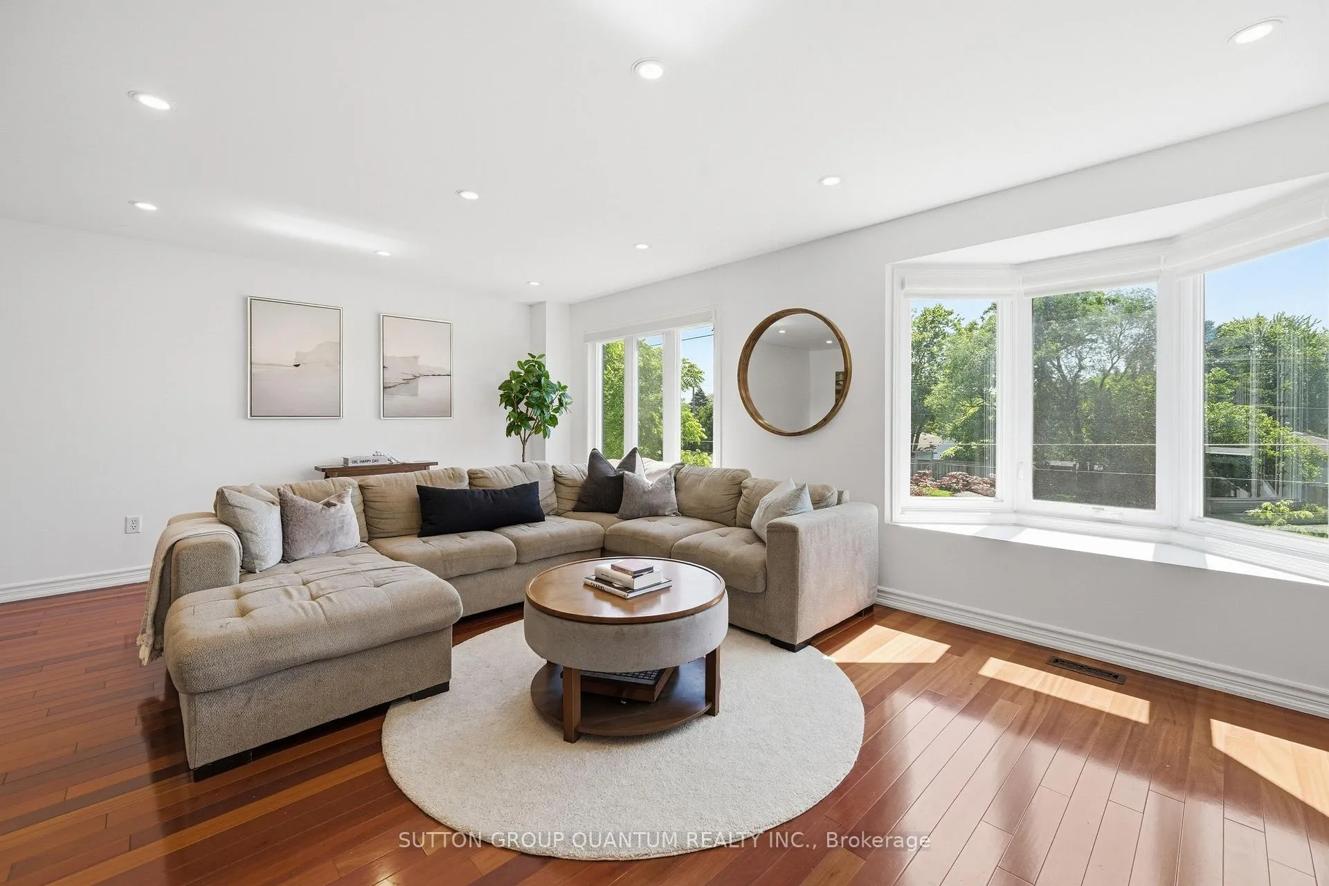 Photo 4 of Unit 15, 5110 Fairview Street, Burlington, Appleby — HOMEH