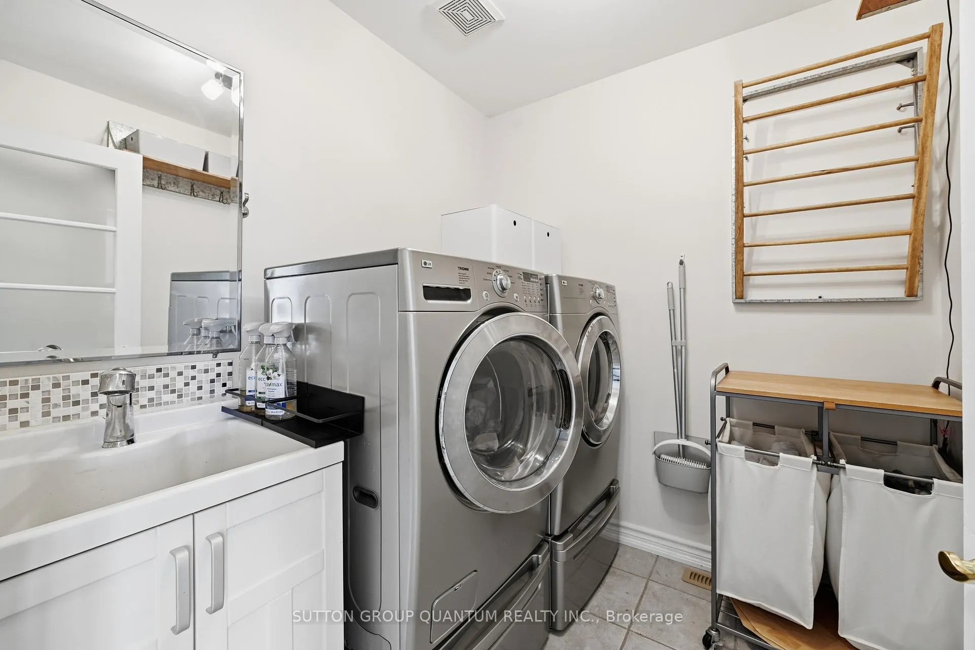 Photo 13 of Unit 15, 5110 Fairview Street, Burlington, Appleby — HOMEH