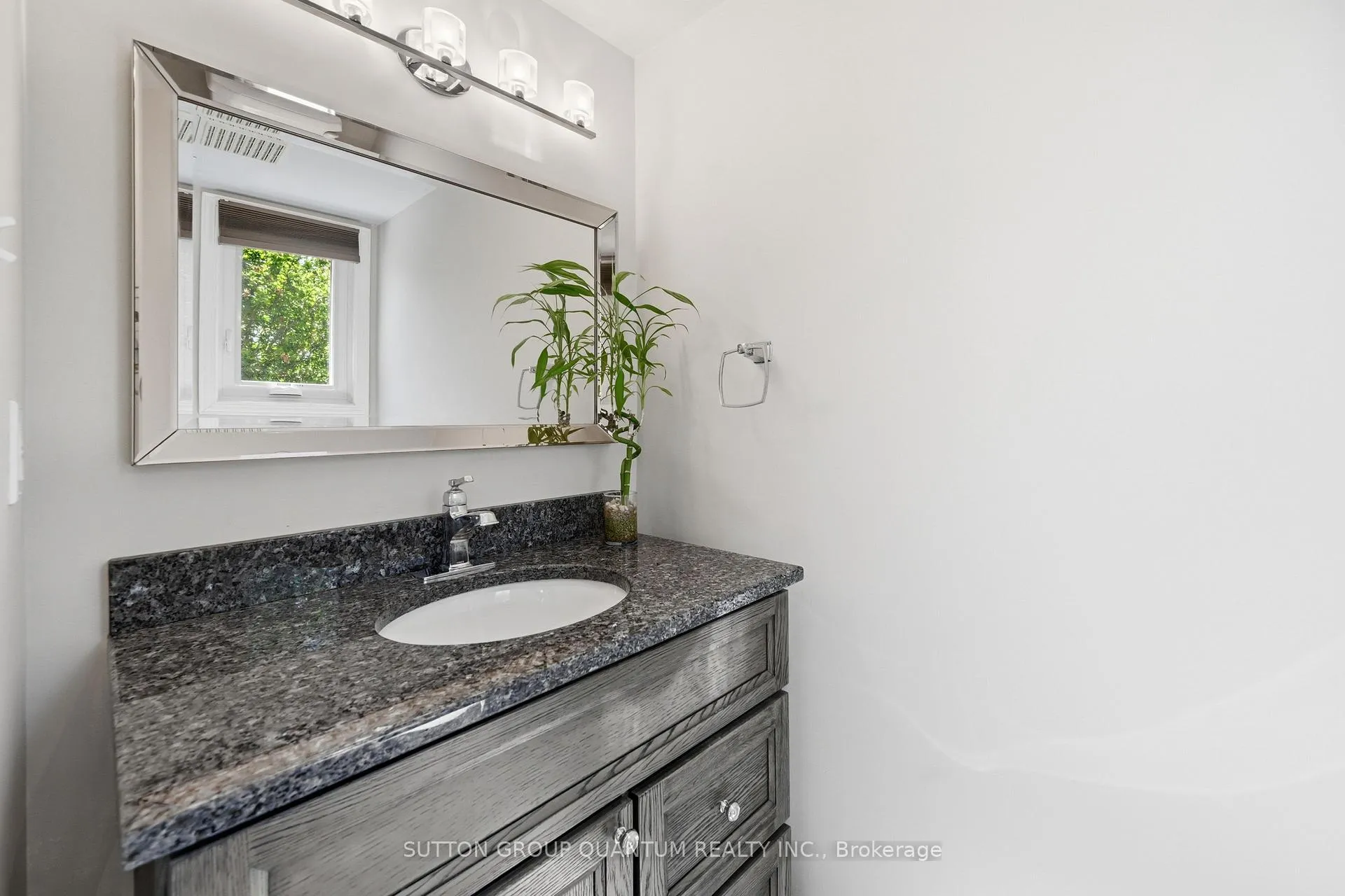 Photo 30 of Unit 15, 5110 Fairview Street, Burlington, Appleby — HOMEH
