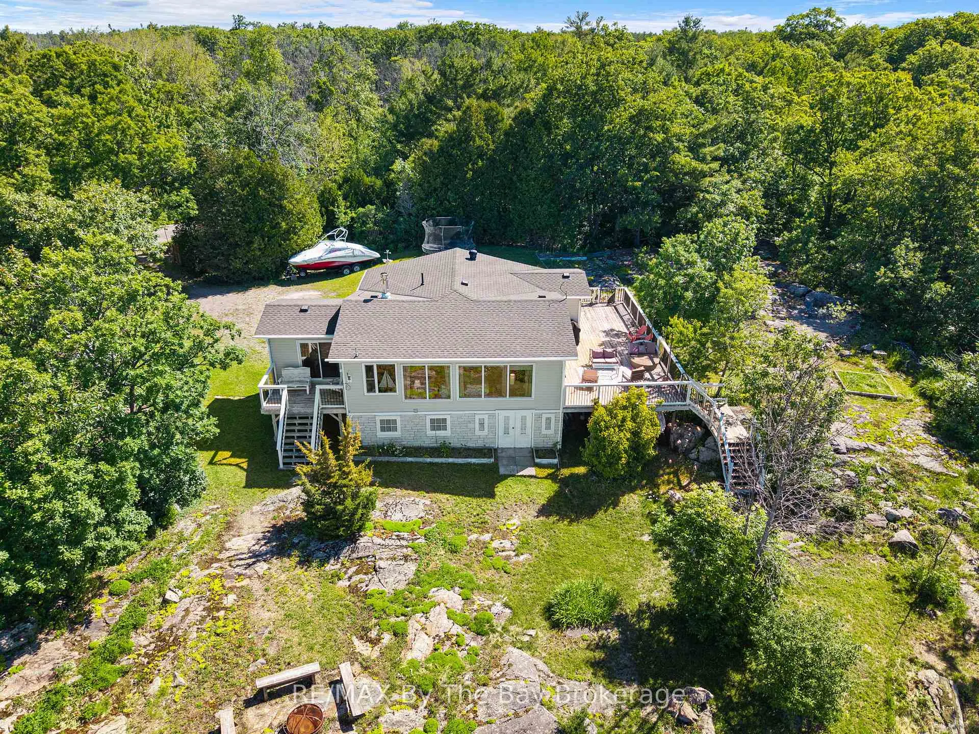 Photo 10 of 151 Macey Bay Road, Georgian Bay, Baxter — HOMEH