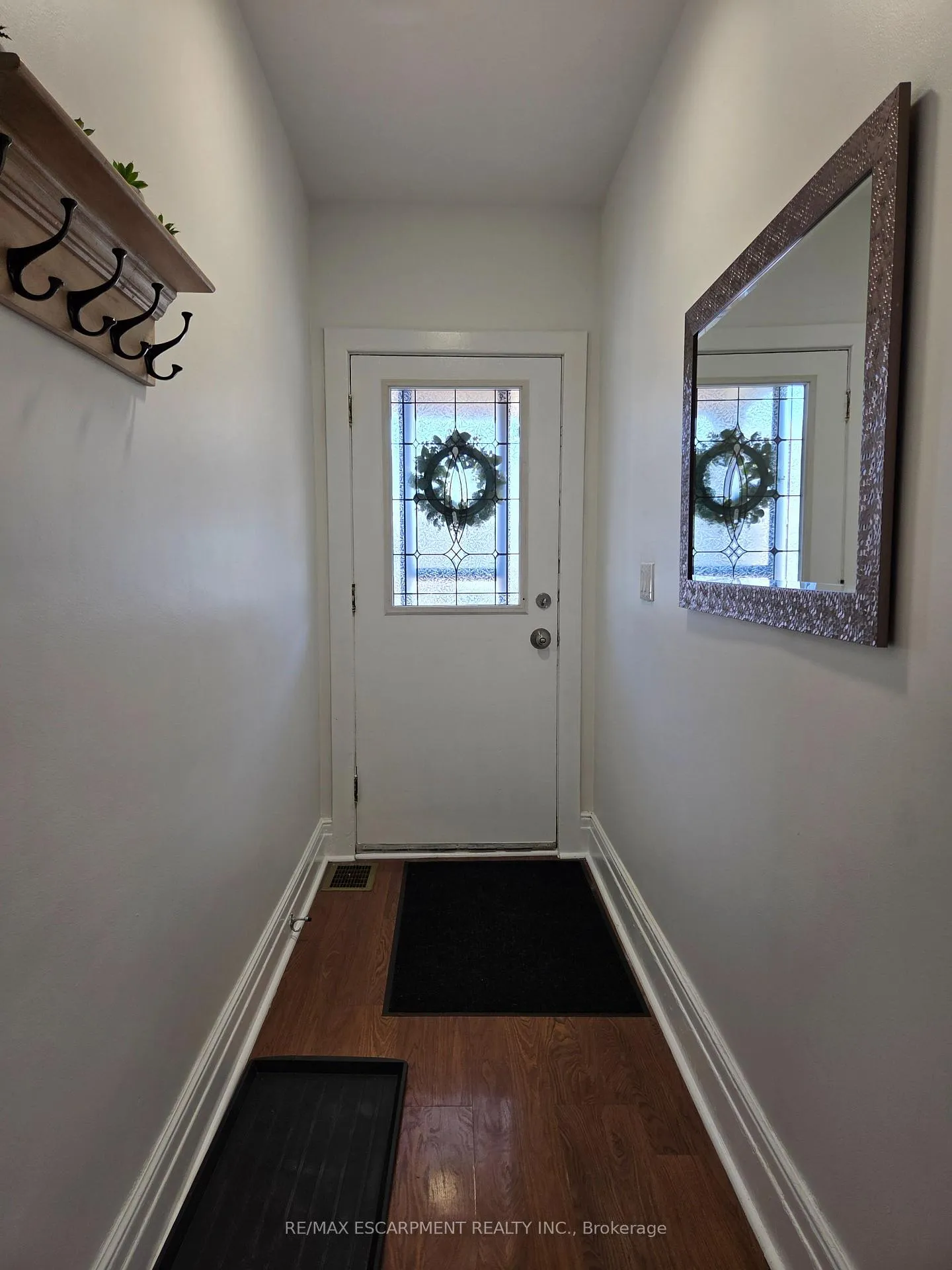 Photo 2 of 125 Cavell Avenue, Hamilton, Crown Point — HOMEH