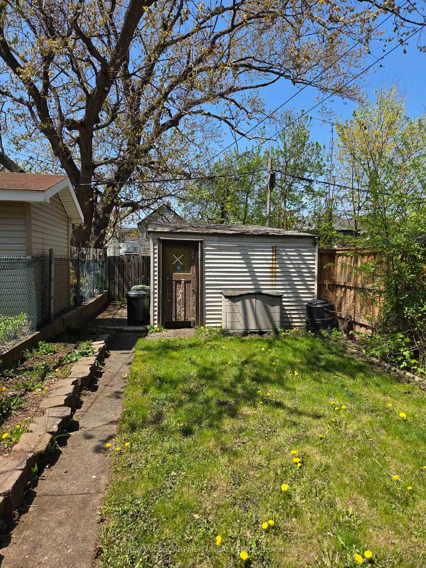 Photo 25 of 125 Cavell Avenue, Hamilton, Crown Point — HOMEH