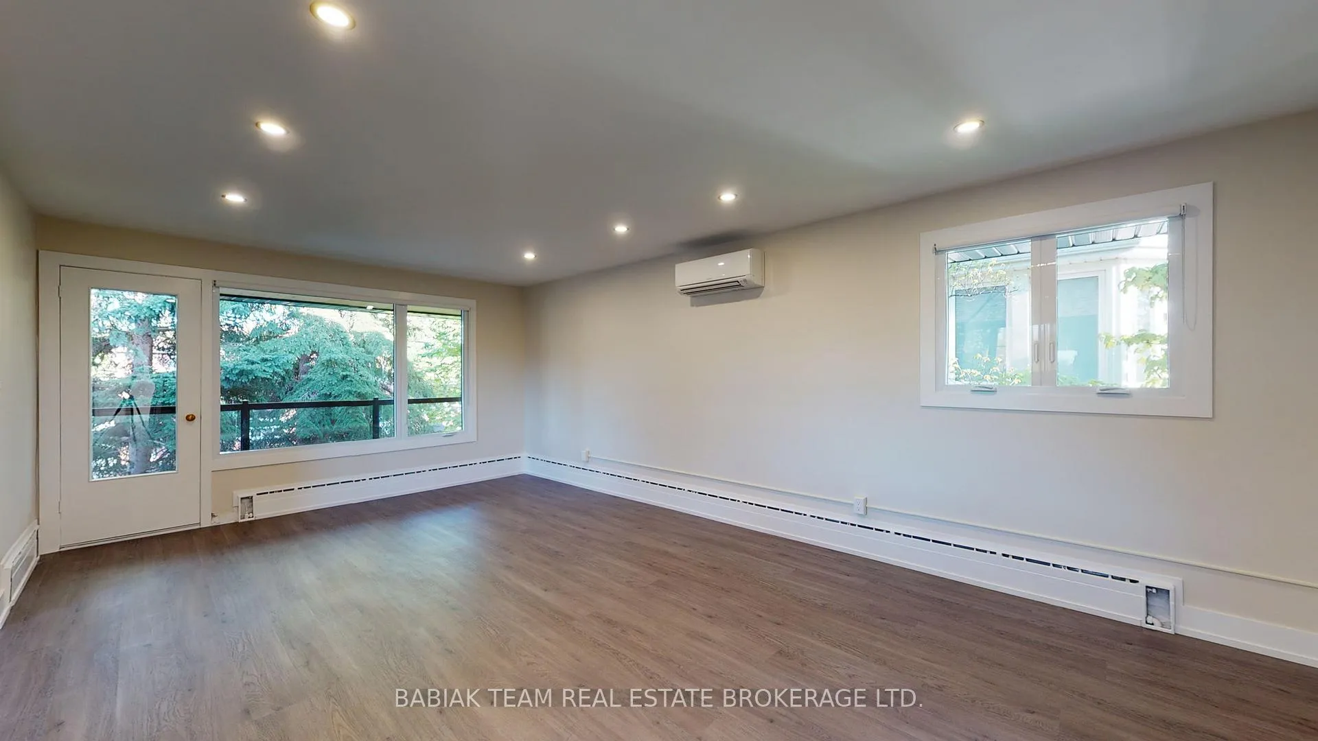Photo 3 of Unit 201, 219 Windermere Avenue, Toronto, High Park-Swansea — HOMEH