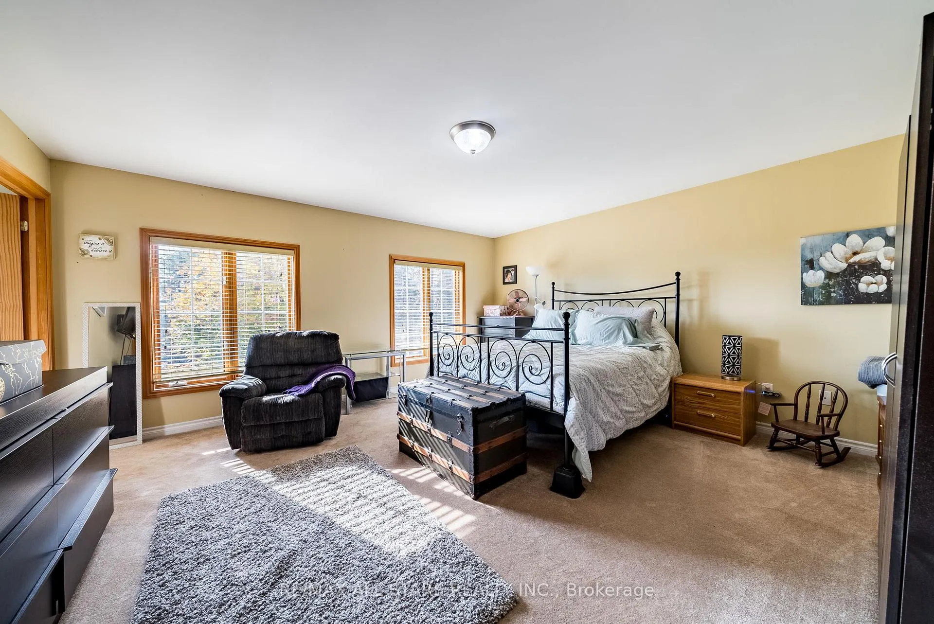 Photo 17 of 100 Snow Ridge Court, Oshawa, Raglan — HOMEH