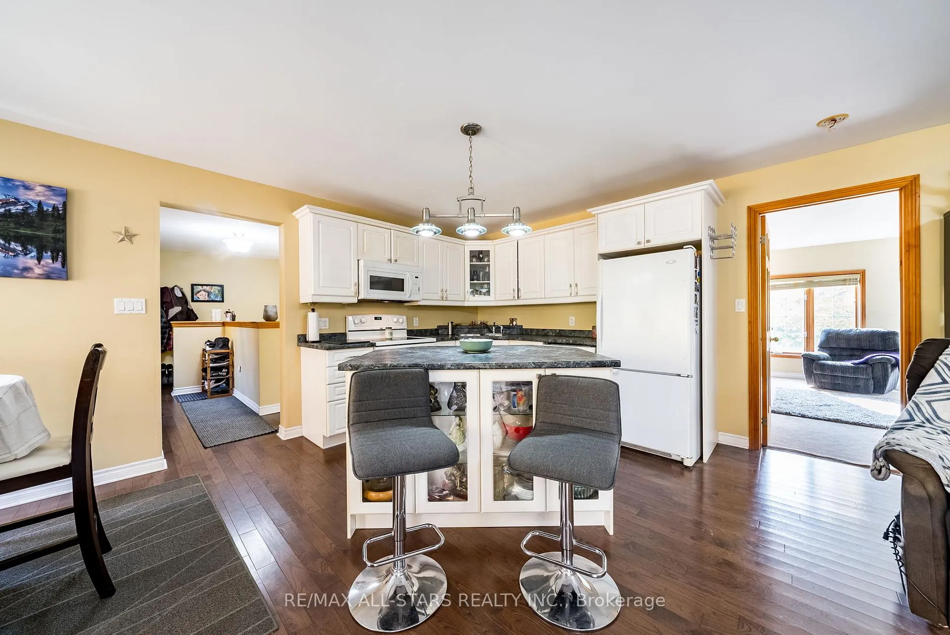 Photo 31 of 100 Snow Ridge Court, Oshawa, Raglan — HOMEH
