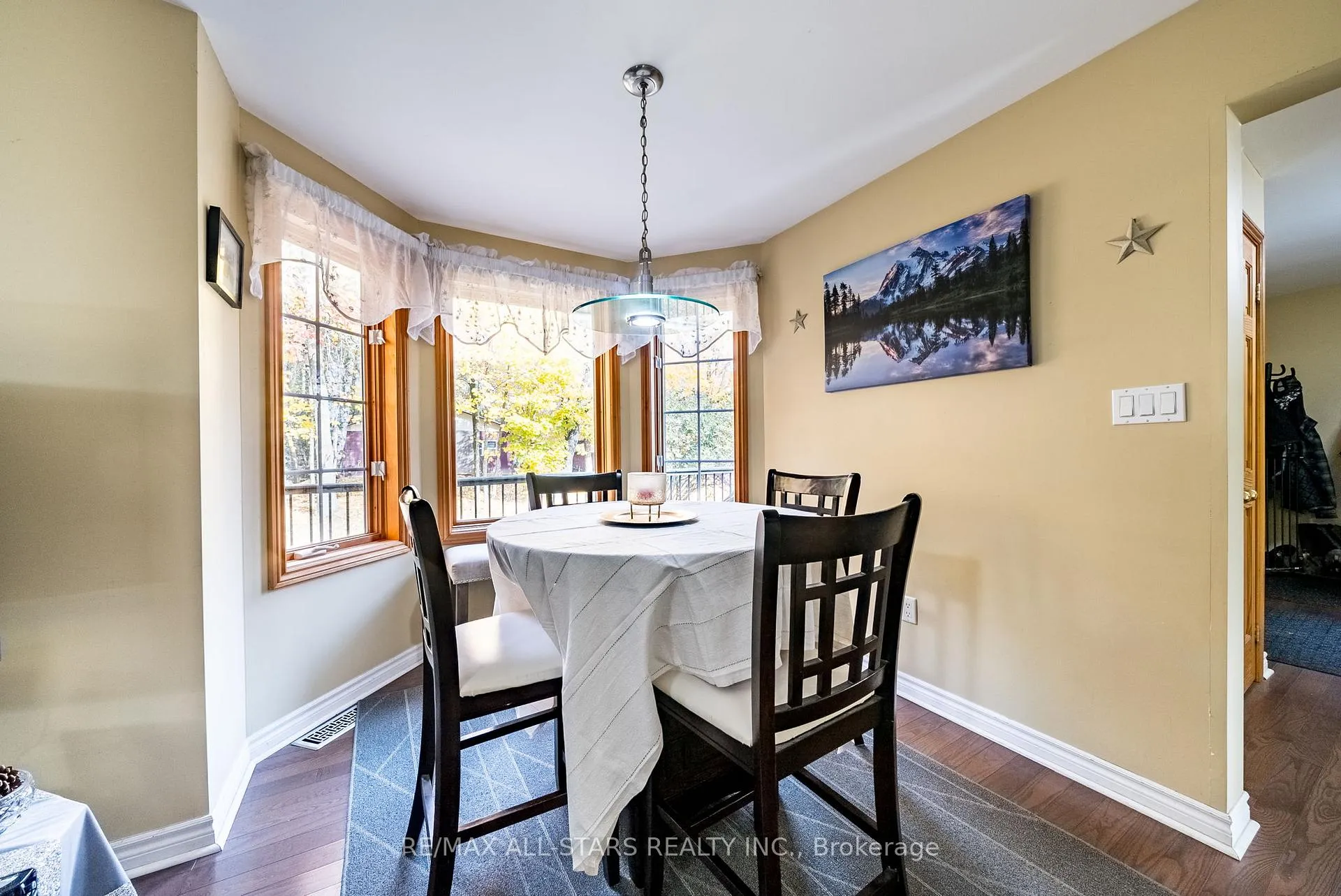 Photo 32 of 100 Snow Ridge Court, Oshawa, Raglan — HOMEH