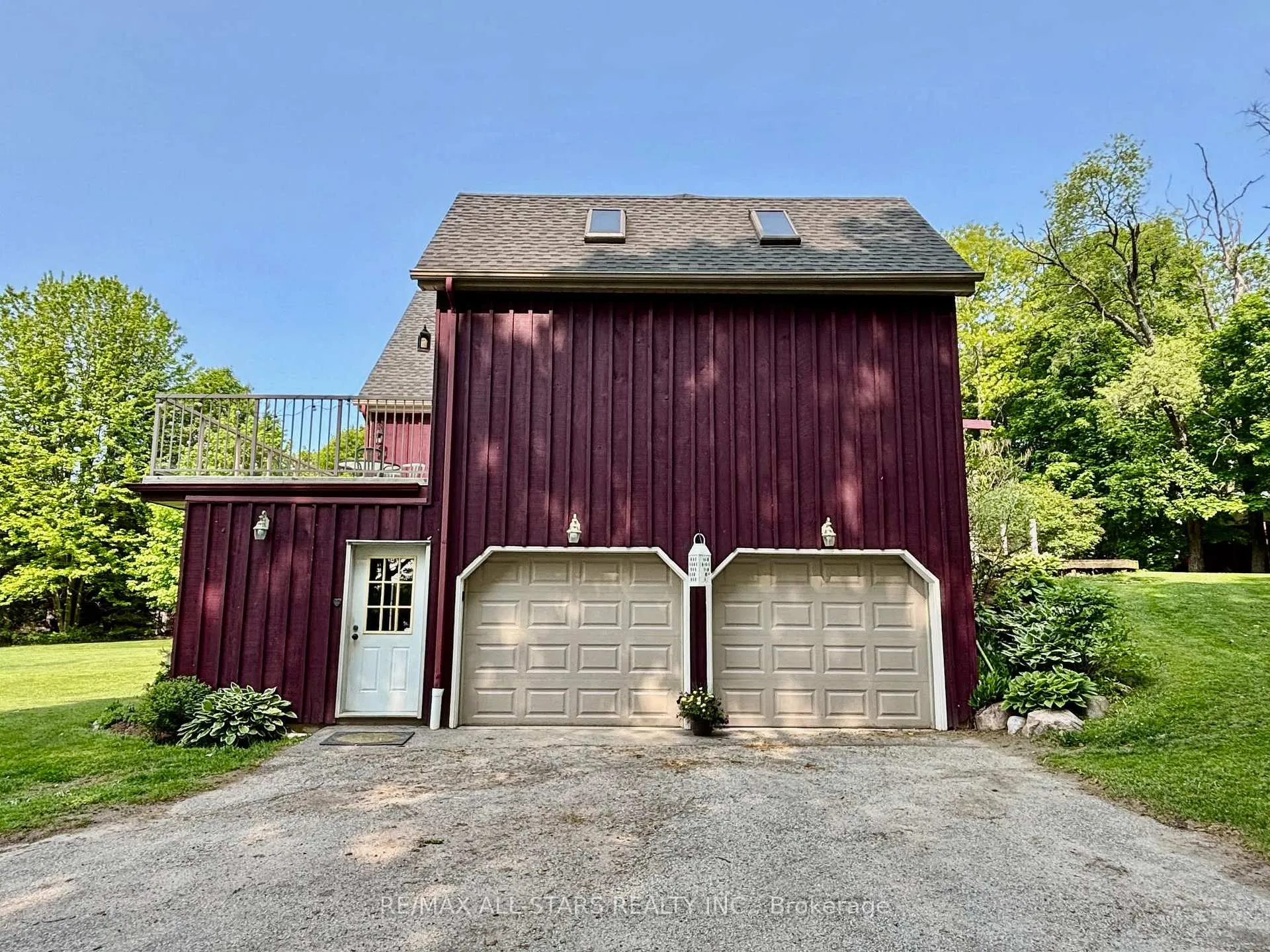Photo 43 of 100 Snow Ridge Court, Oshawa, Raglan — HOMEH