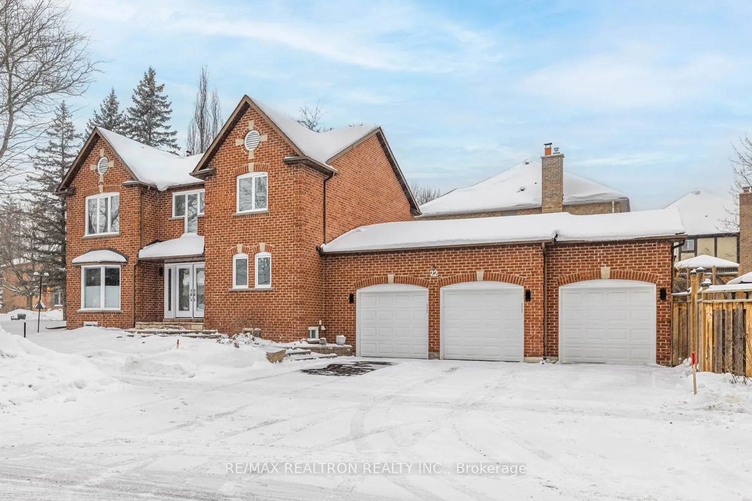 Photo 2 of 22 Willis Drive, Aurora, Aurora Highlands — HOMEH