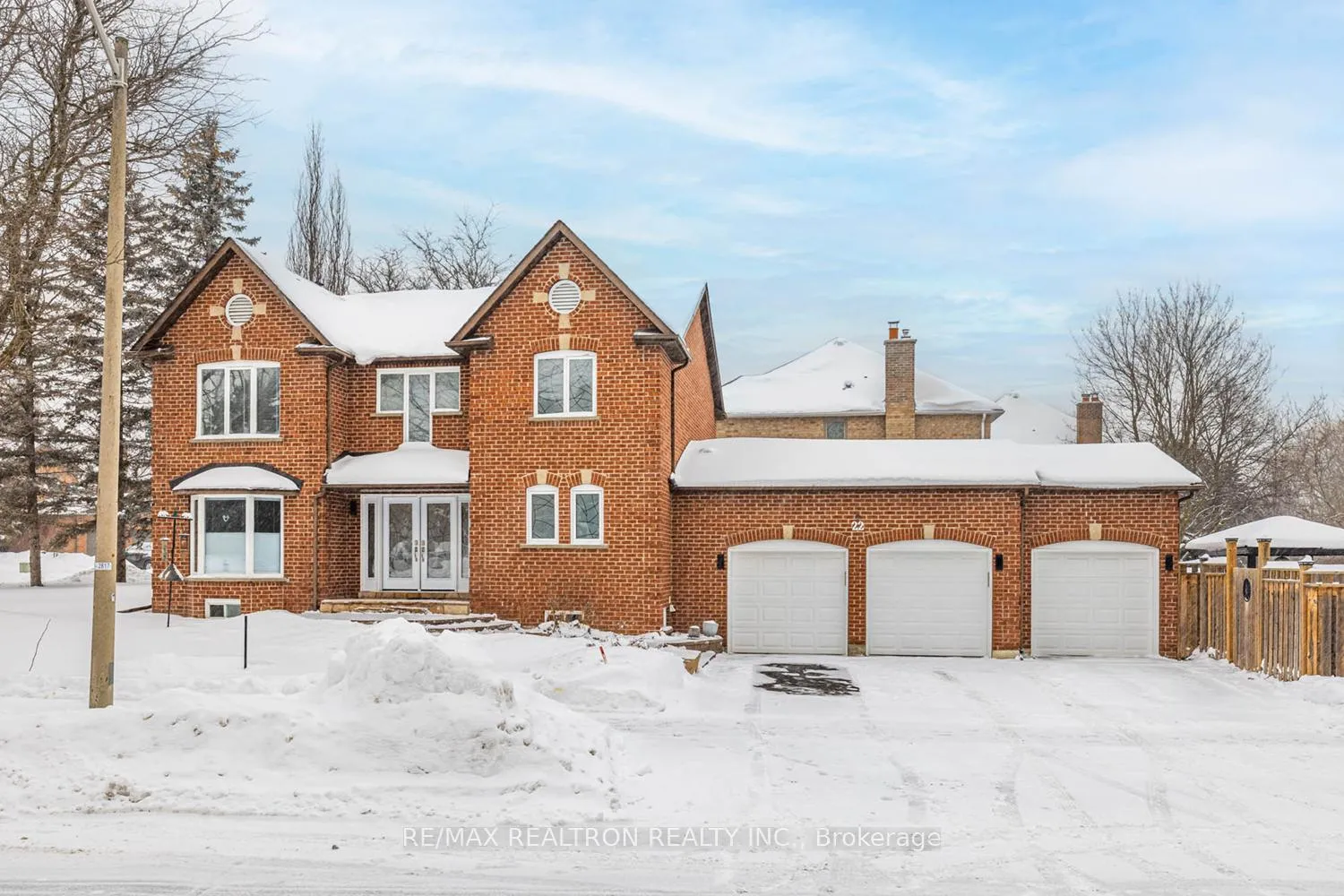Photo 4 of 22 Willis Drive, Aurora, Aurora Highlands — HOMEH