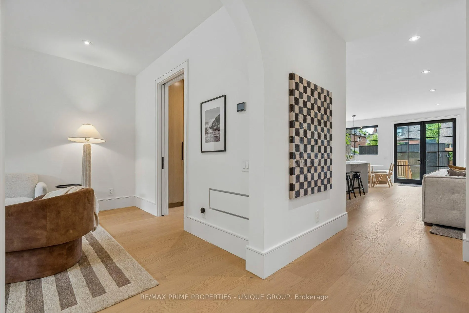 Photo 7 of 205 Geoffrey Street, Toronto, High Park-Swansea — HOMEH