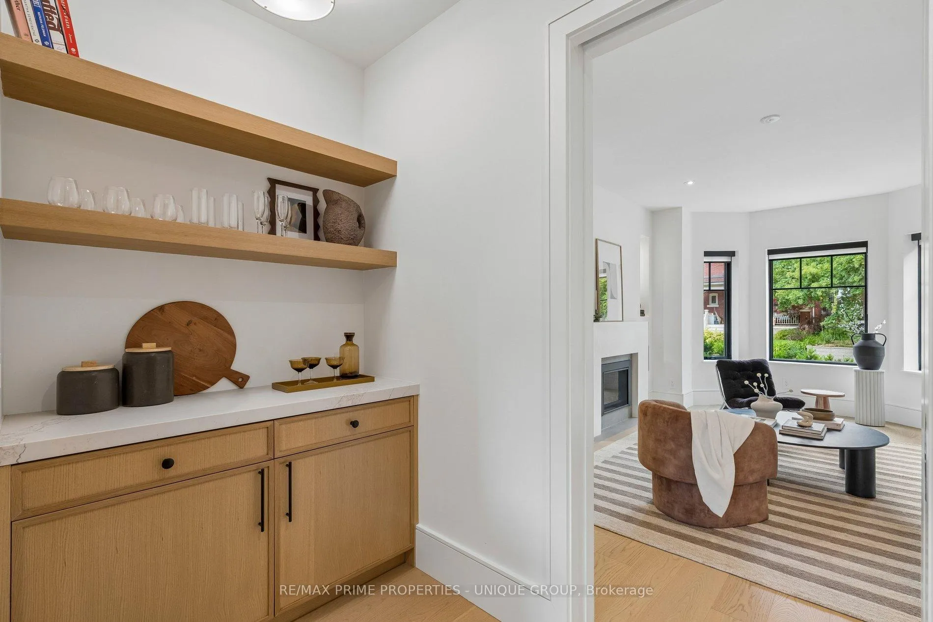 Photo 11 of 205 Geoffrey Street, Toronto, High Park-Swansea — HOMEH