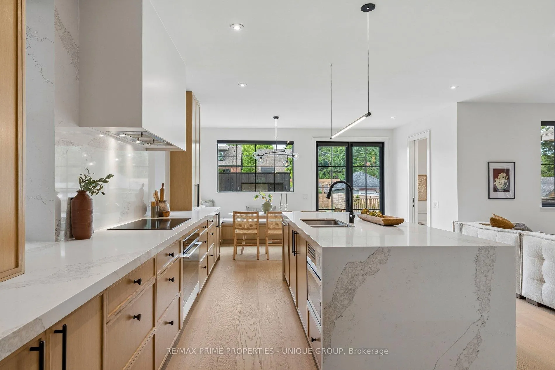 Photo 13 of 205 Geoffrey Street, Toronto, High Park-Swansea — HOMEH