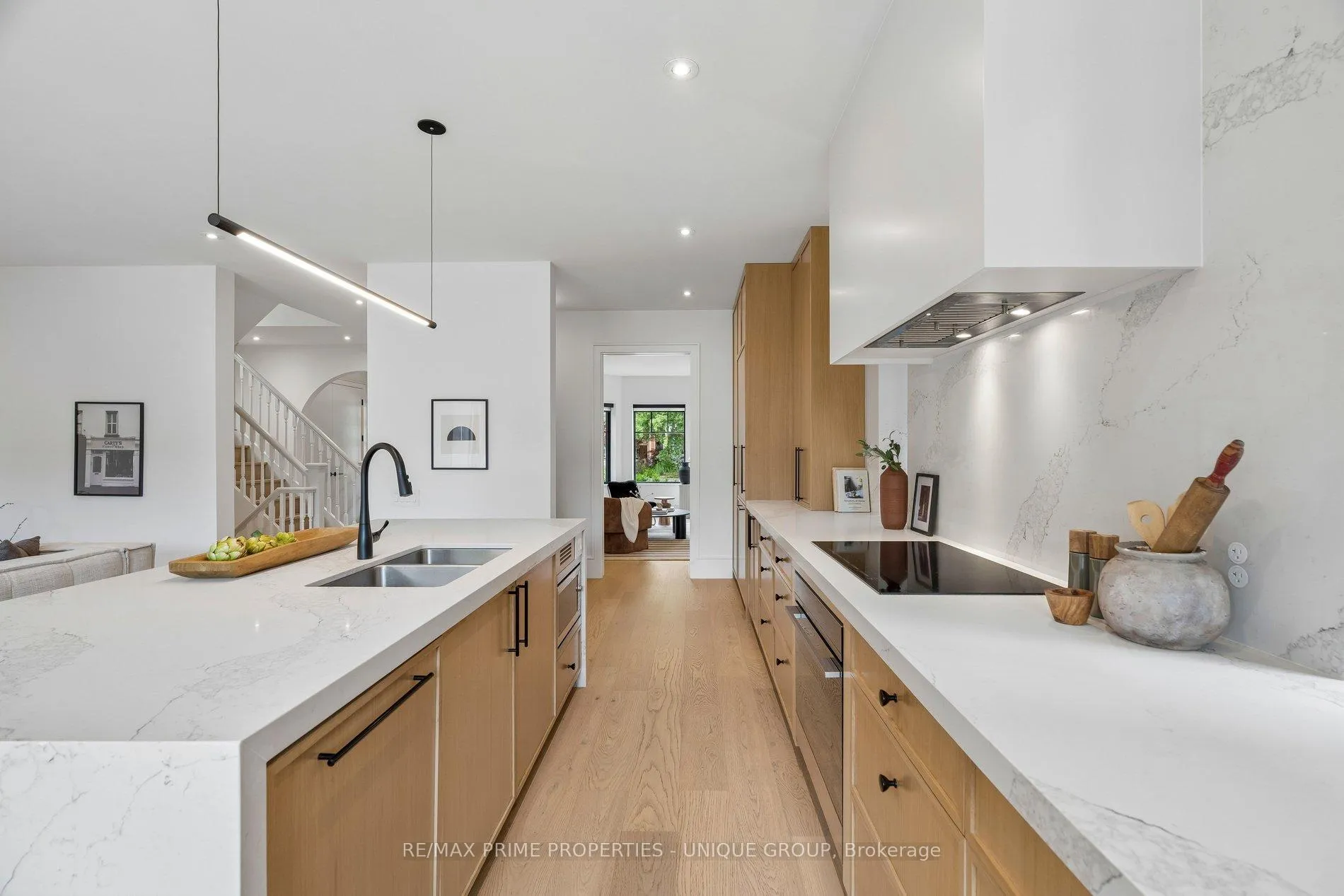 Photo 18 of 205 Geoffrey Street, Toronto, High Park-Swansea — HOMEH