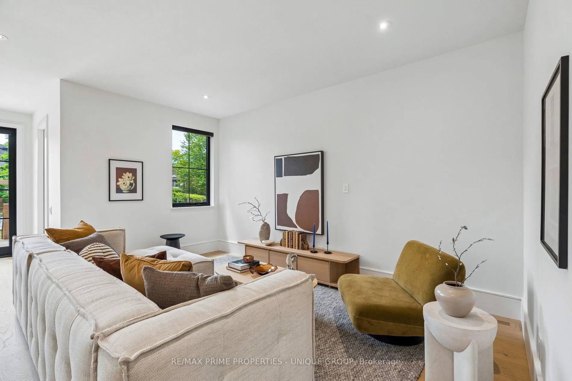 Photo 23 of 205 Geoffrey Street, Toronto, High Park-Swansea — HOMEH