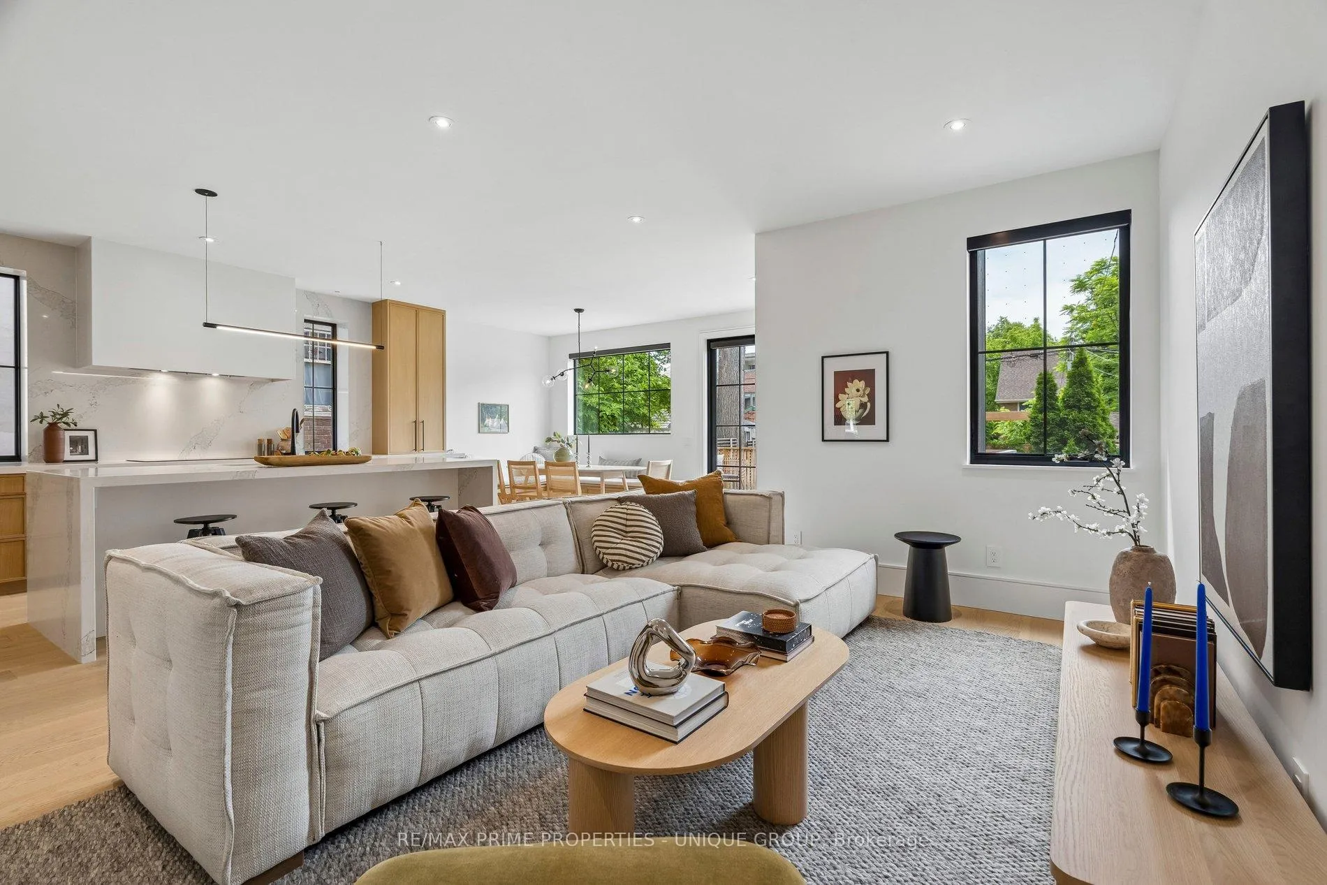 Photo 24 of 205 Geoffrey Street, Toronto, High Park-Swansea — HOMEH