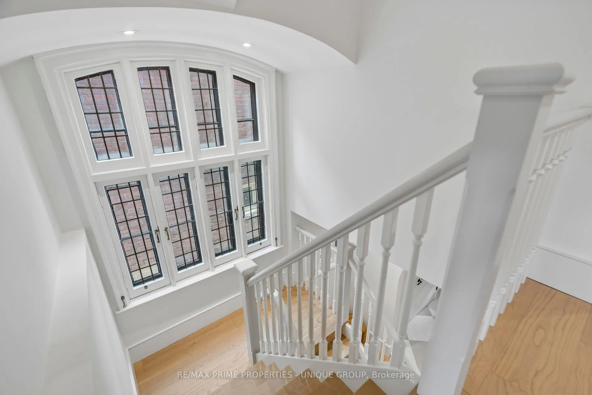 Photo 26 of 205 Geoffrey Street, Toronto, High Park-Swansea — HOMEH
