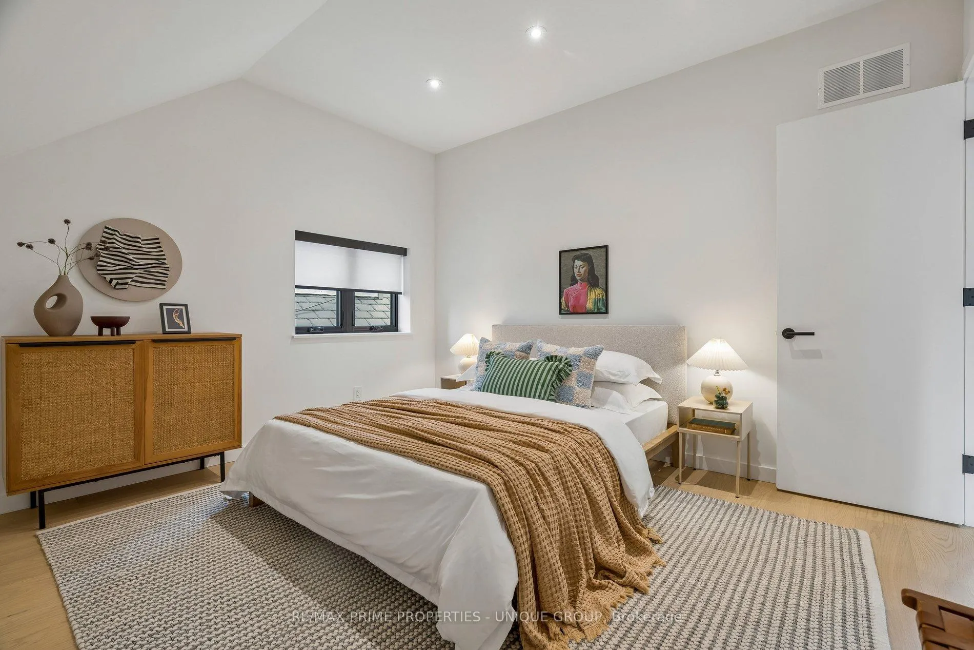 Photo 38 of 205 Geoffrey Street, Toronto, High Park-Swansea — HOMEH