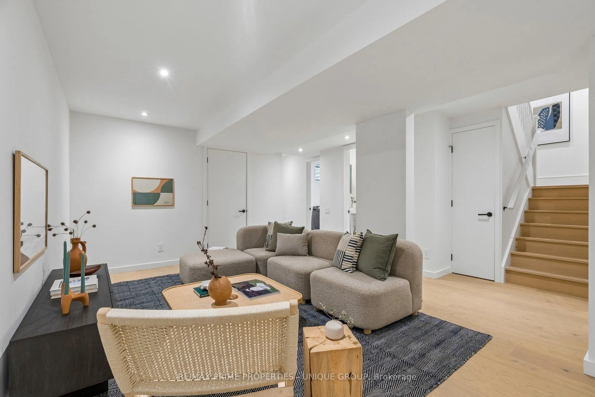 Photo 42 of 205 Geoffrey Street, Toronto, High Park-Swansea — HOMEH