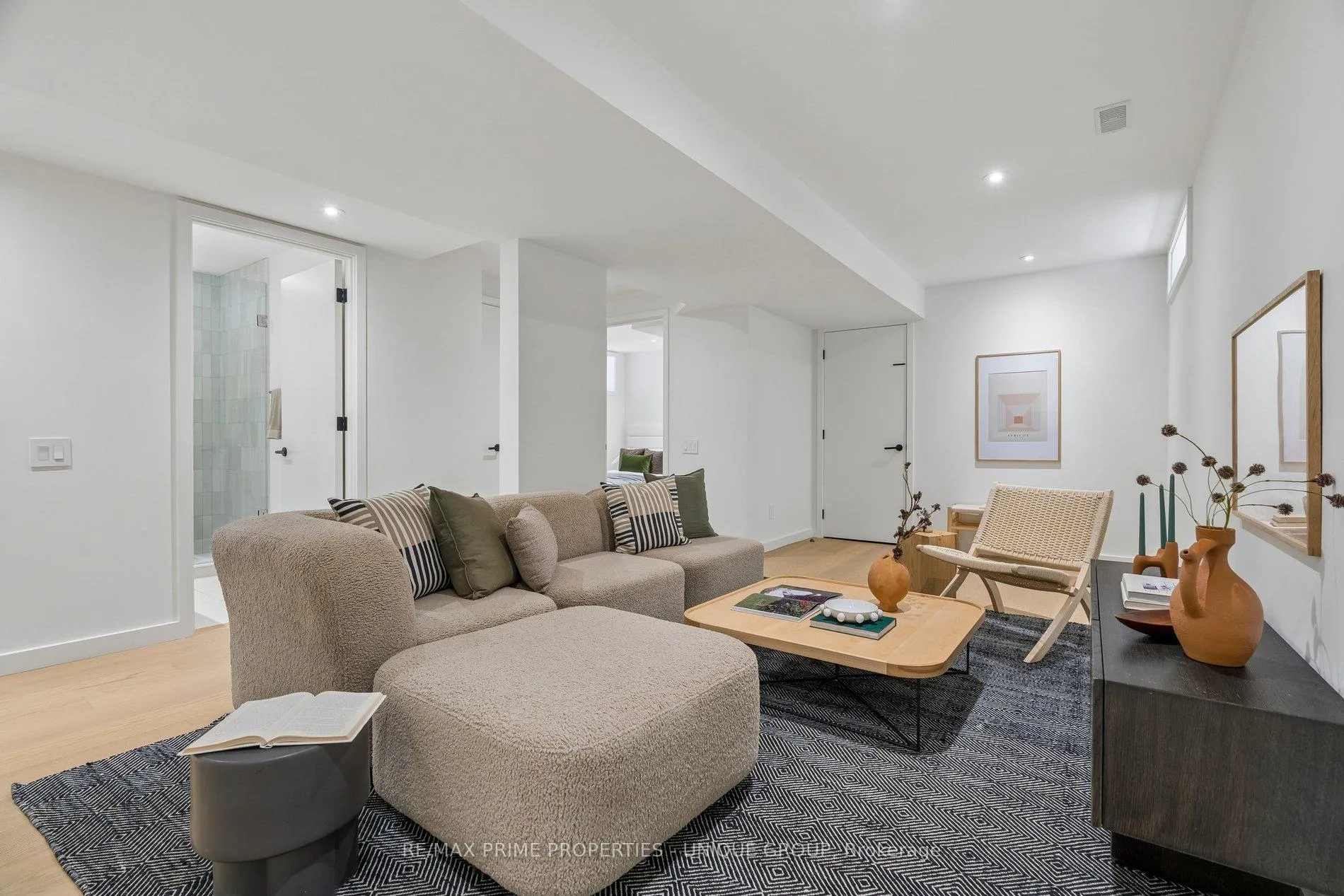 Photo 43 of 205 Geoffrey Street, Toronto, High Park-Swansea — HOMEH