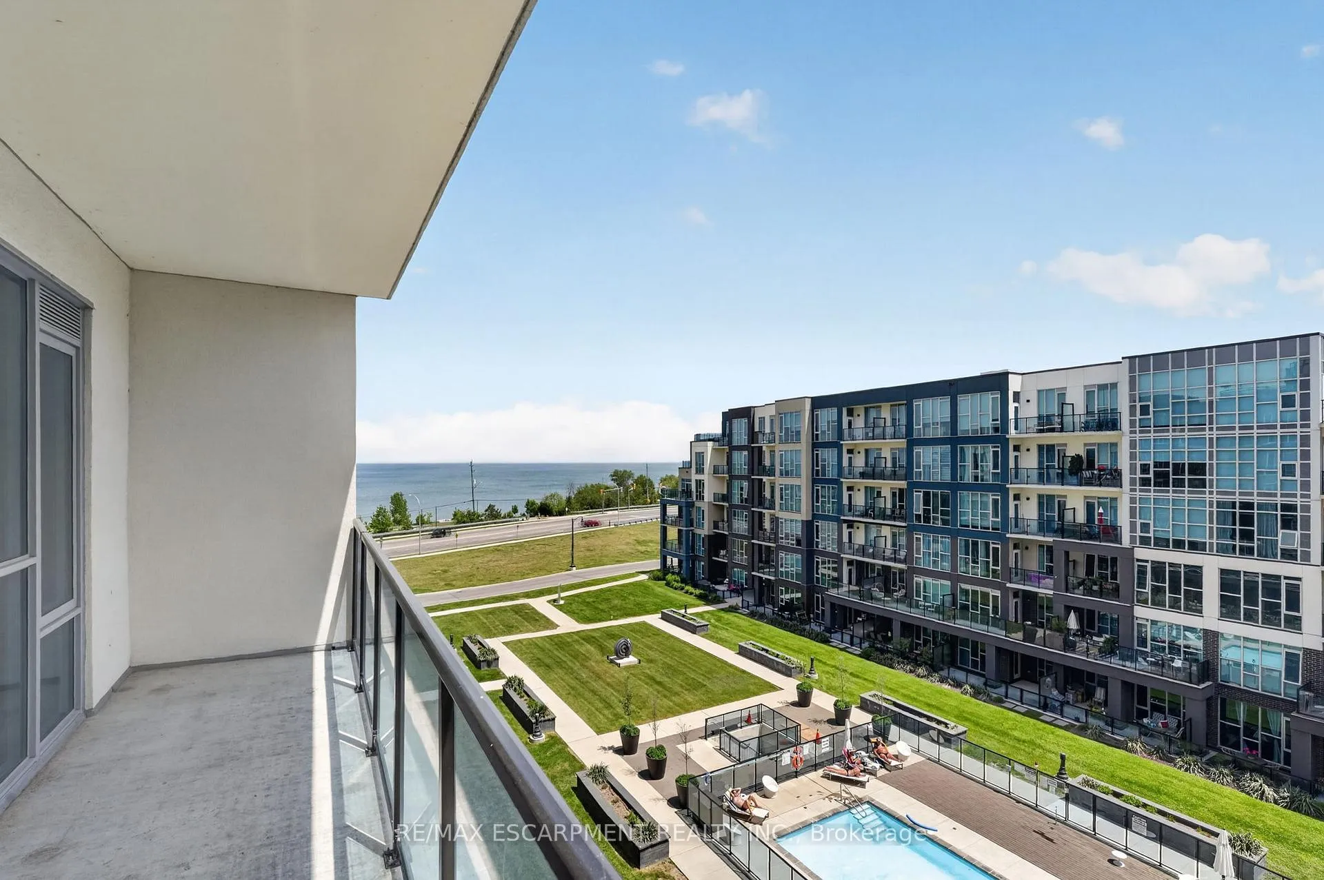 Photo 6 of Unit 548, 16 Concord Place, Grimsby, Grimsby Beach — HOMEH