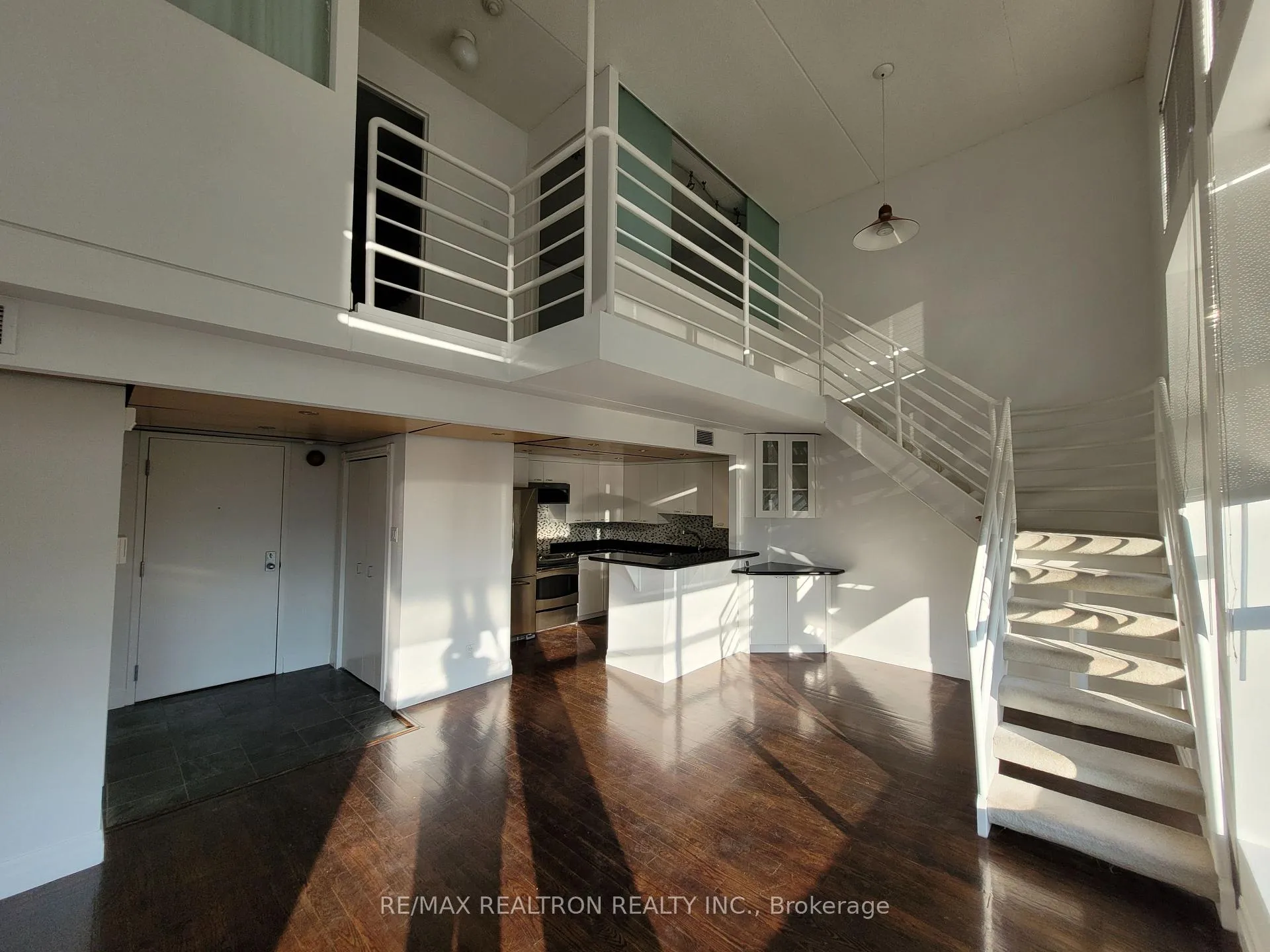 Photo 2 of Unit 402, 393 King Street E, Toronto, Moss Park — HOMEH