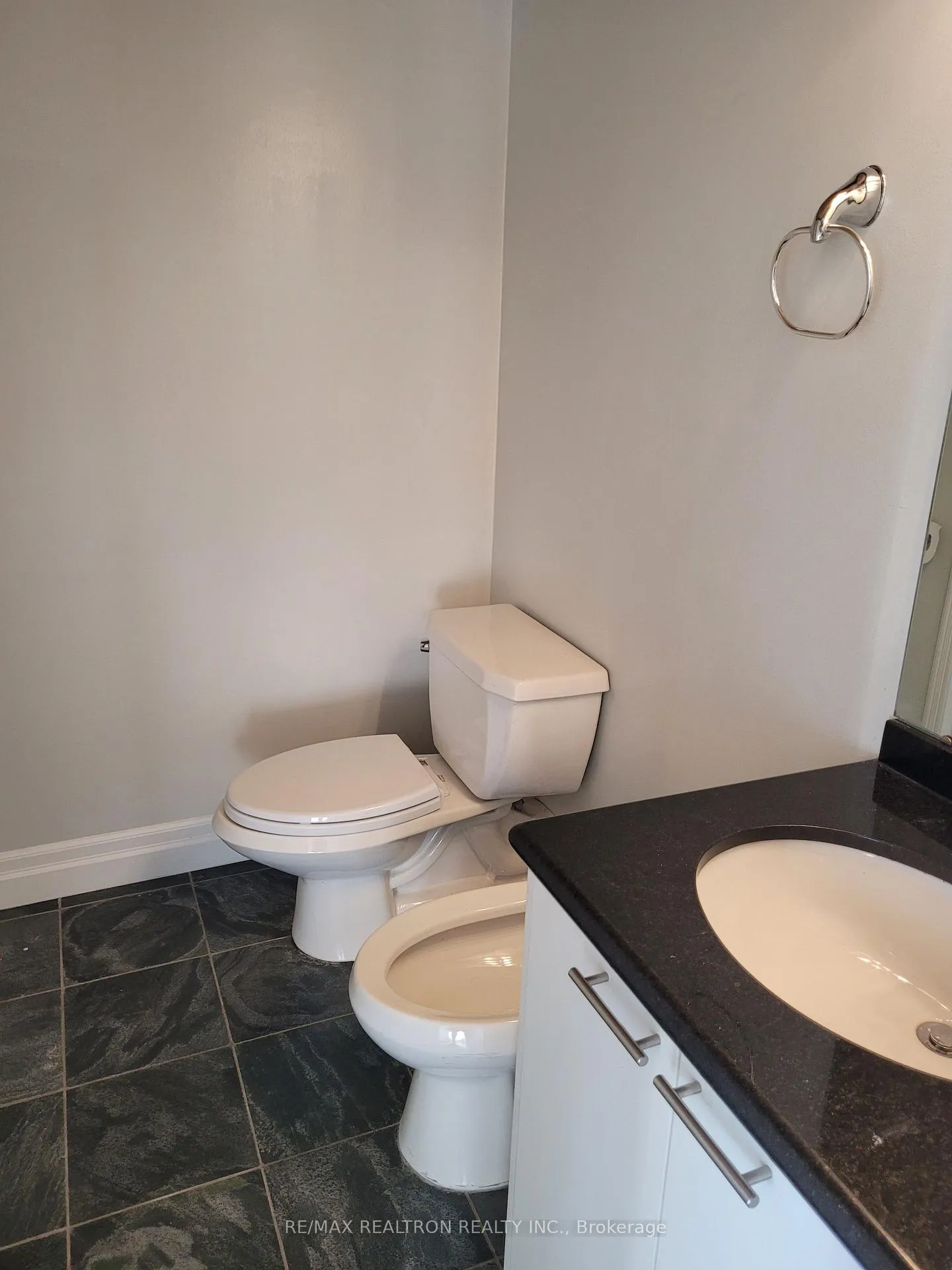 Photo 9 of Unit 402, 393 King Street E, Toronto, Moss Park — HOMEH