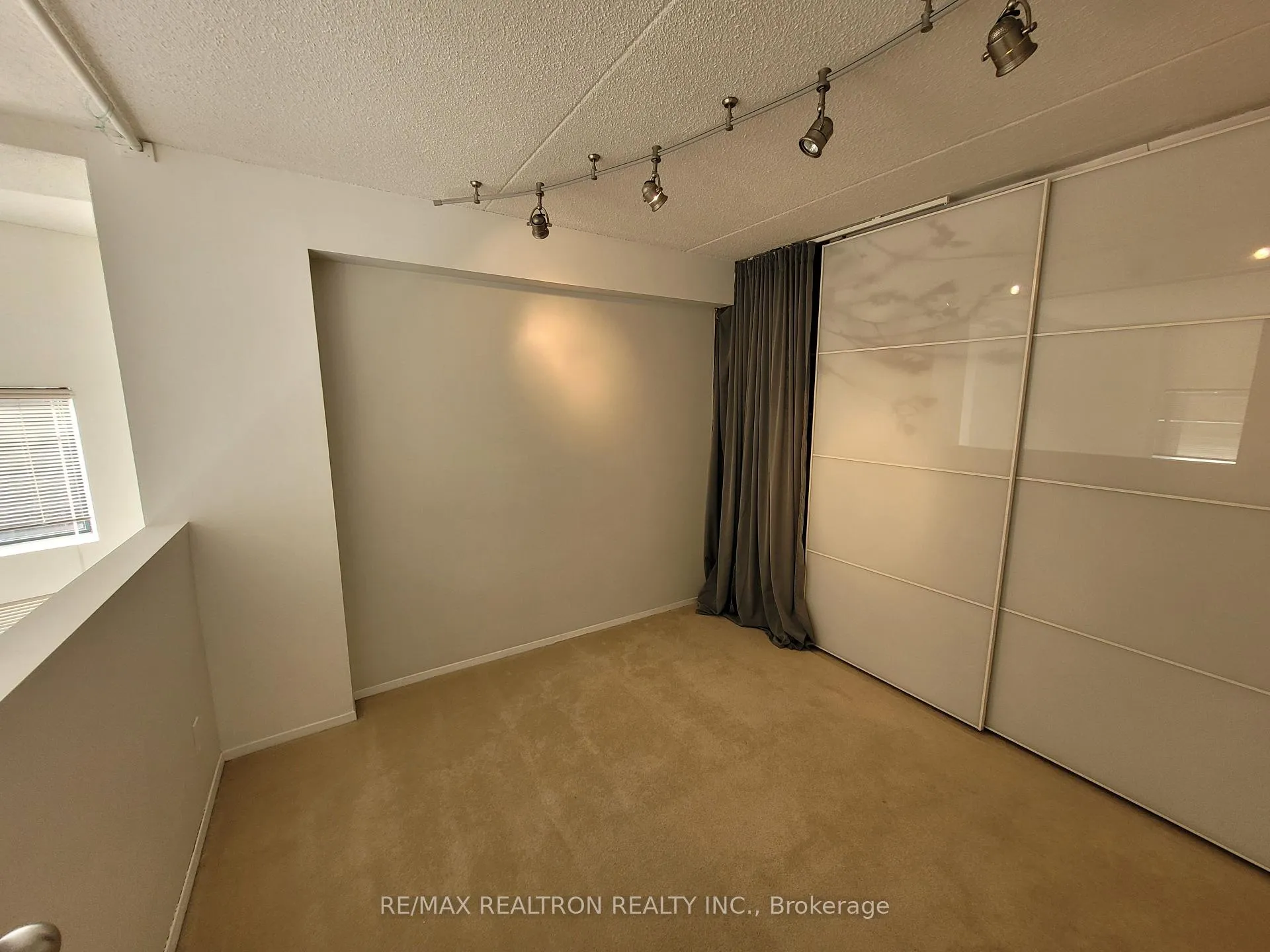 Photo 12 of Unit 402, 393 King Street E, Toronto, Moss Park — HOMEH