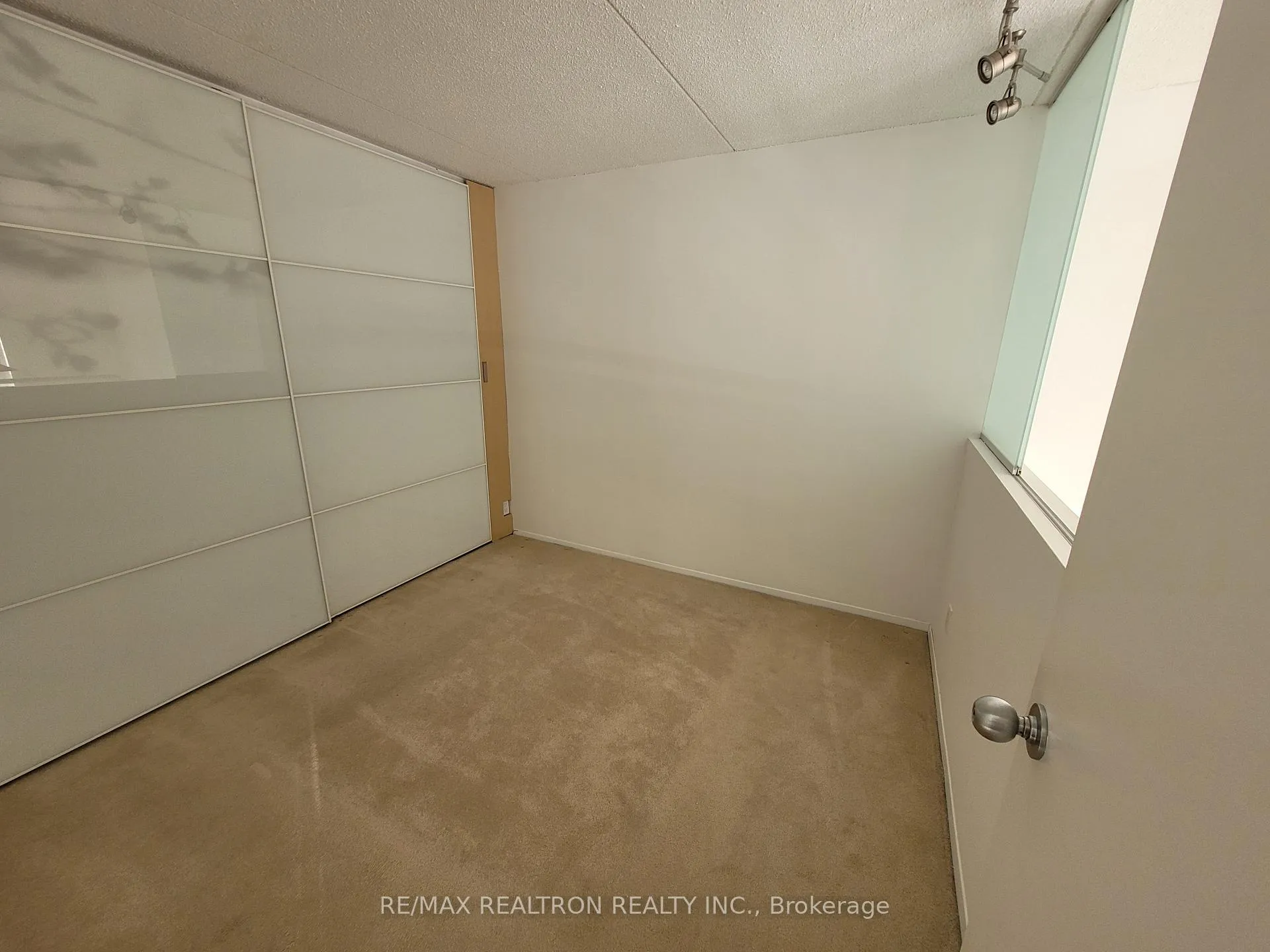 Photo 13 of Unit 402, 393 King Street E, Toronto, Moss Park — HOMEH