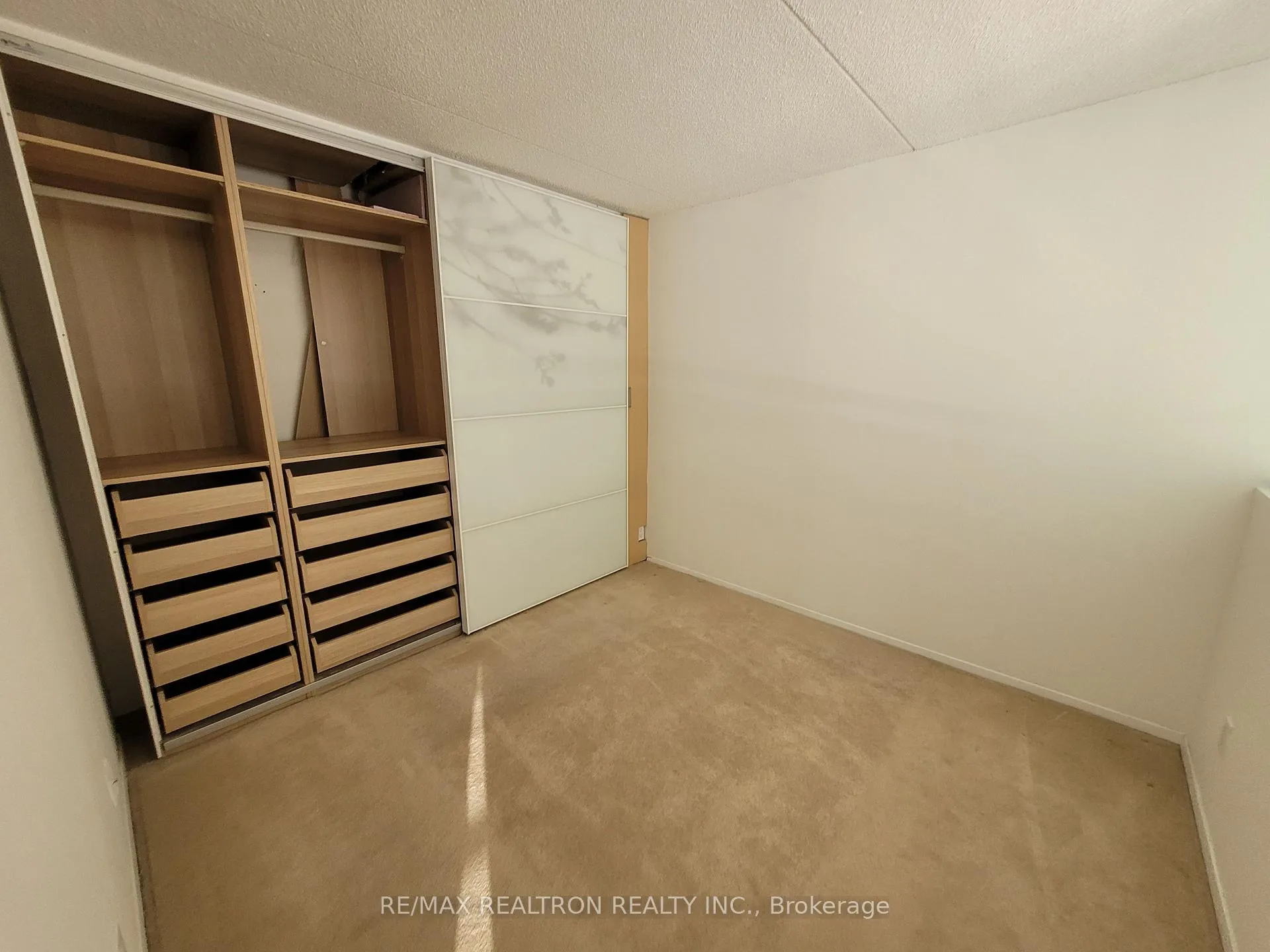 Photo 14 of Unit 402, 393 King Street E, Toronto, Moss Park — HOMEH