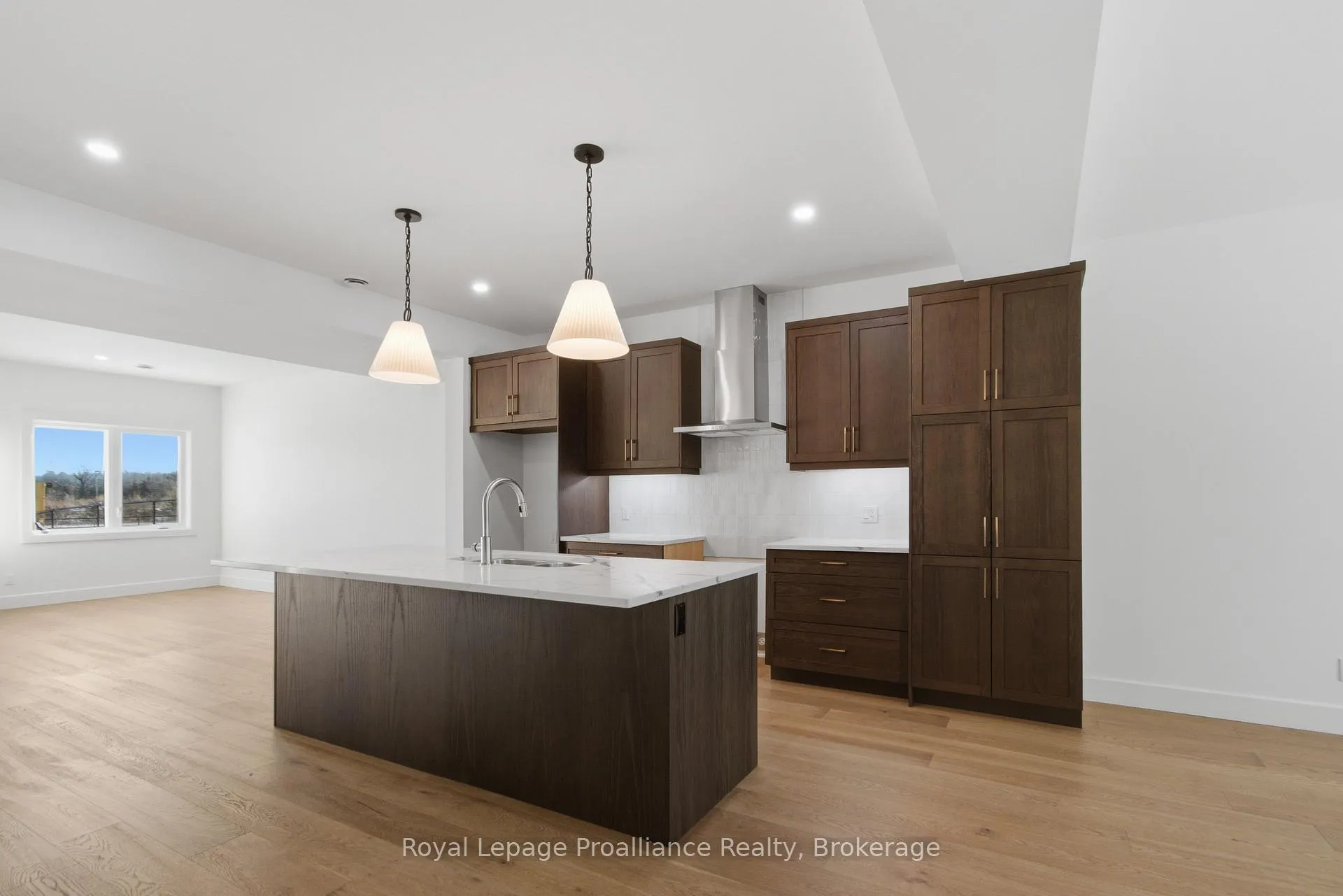 Photo 6 of 39 Fraser Drive, Quinte West, Sidney Ward — HOMEH