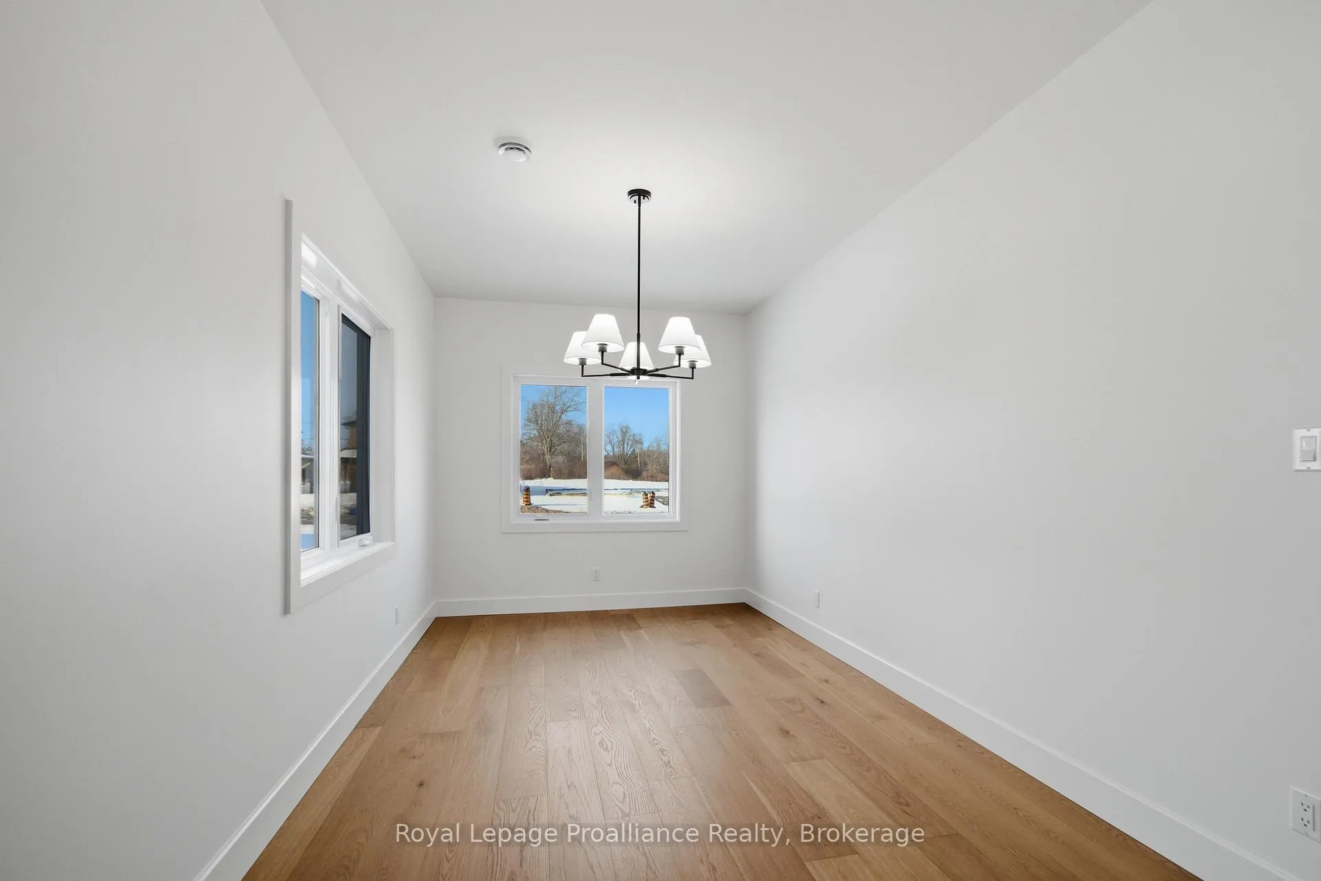 Photo 10 of 39 Fraser Drive, Quinte West, Sidney Ward — HOMEH