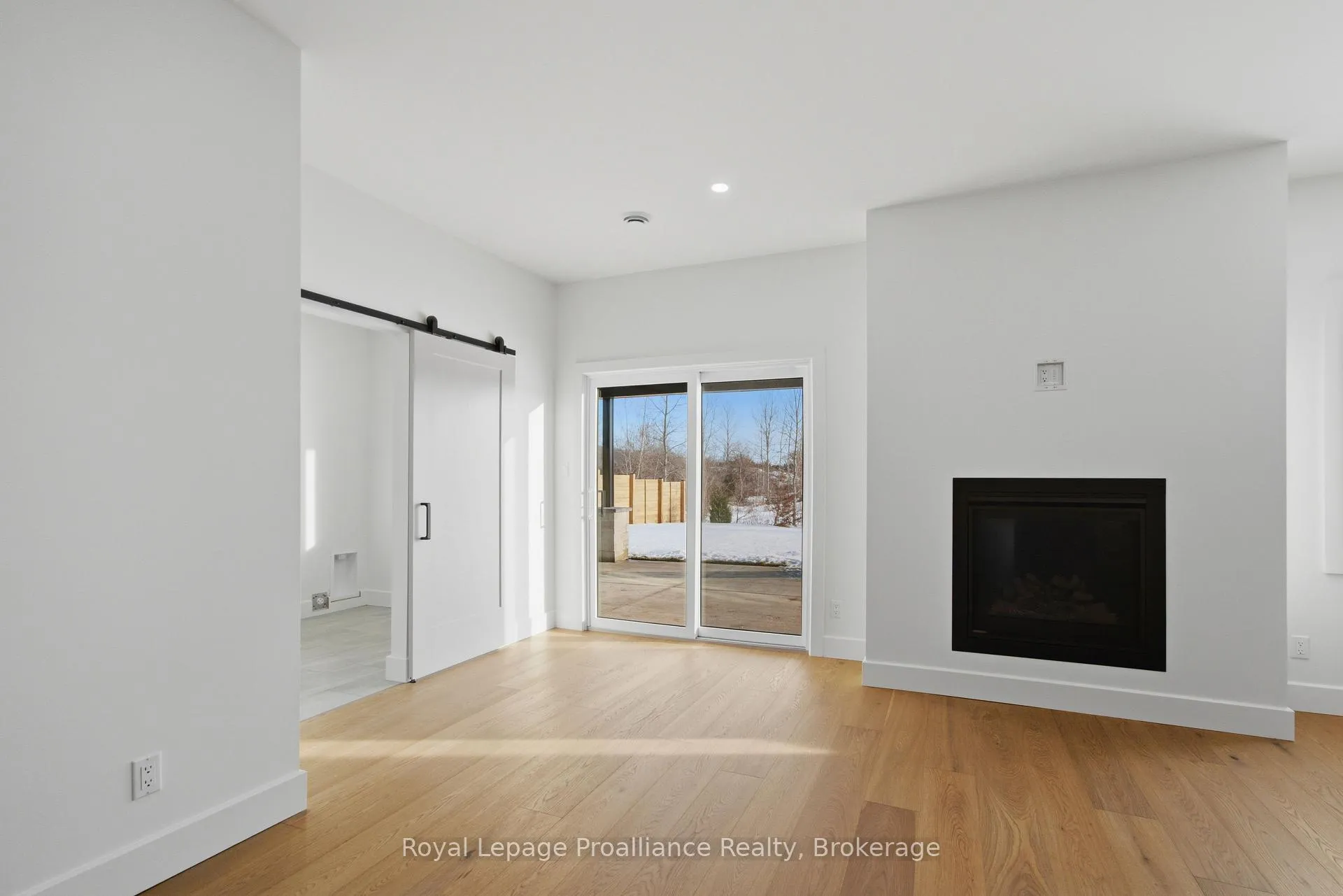 Photo 14 of 39 Fraser Drive, Quinte West, Sidney Ward — HOMEH