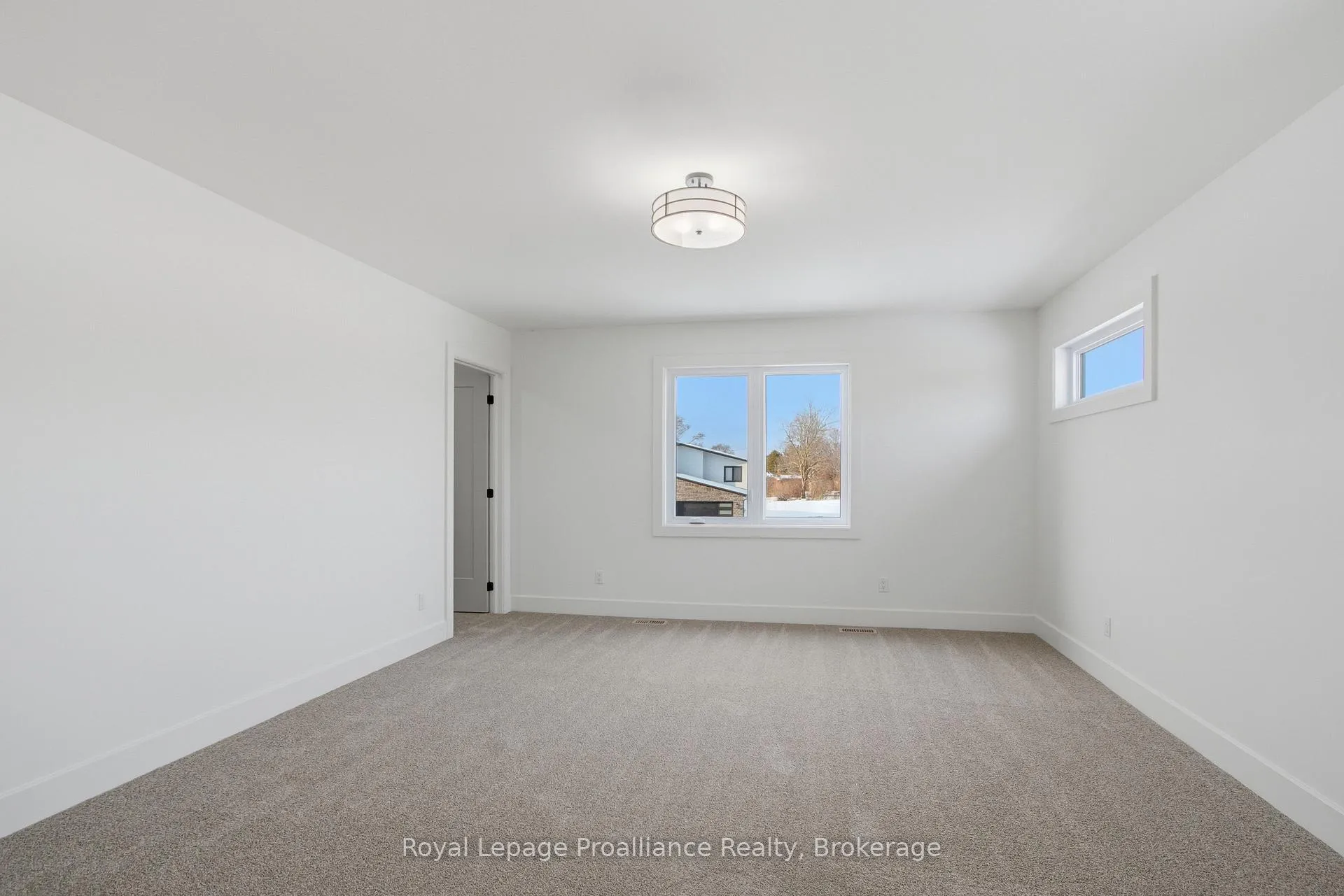 Photo 20 of 39 Fraser Drive, Quinte West, Sidney Ward — HOMEH