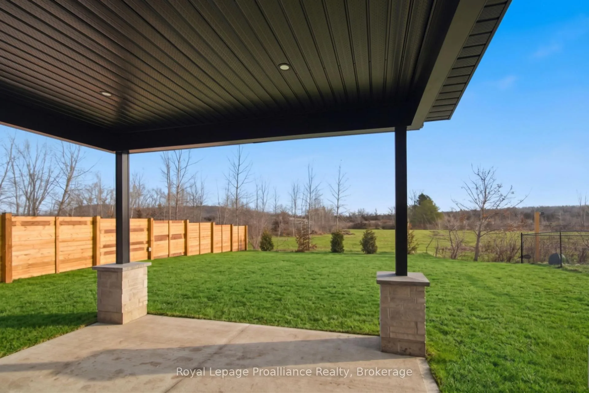Photo 31 of 39 Fraser Drive, Quinte West, Sidney Ward — HOMEH