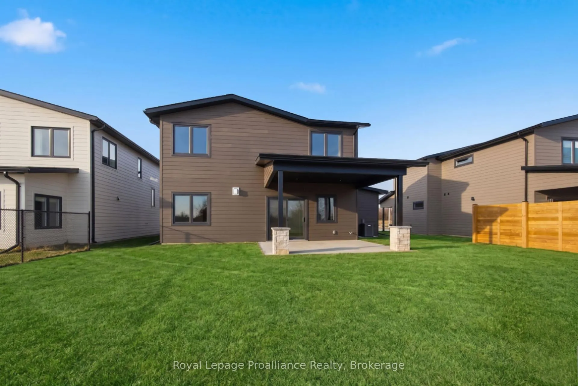 Photo 33 of 39 Fraser Drive, Quinte West, Sidney Ward — HOMEH