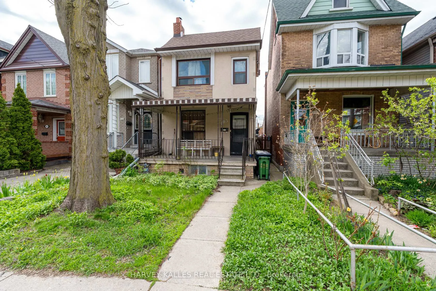 Photo 3 of 105 Melville Avenue, Toronto, Dovercourt-Wallace Emerson-Junction — HOMEH